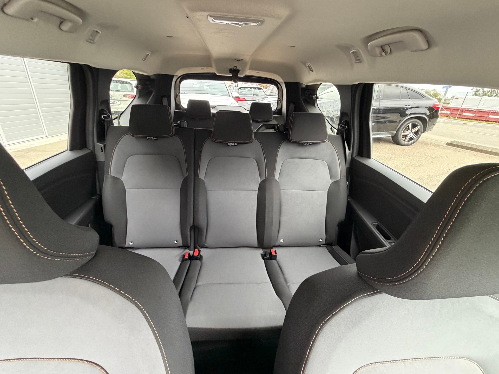 DACIA JOGGER HEV 140 Extreme+ 93PS, ** 7 Platz **-image-14