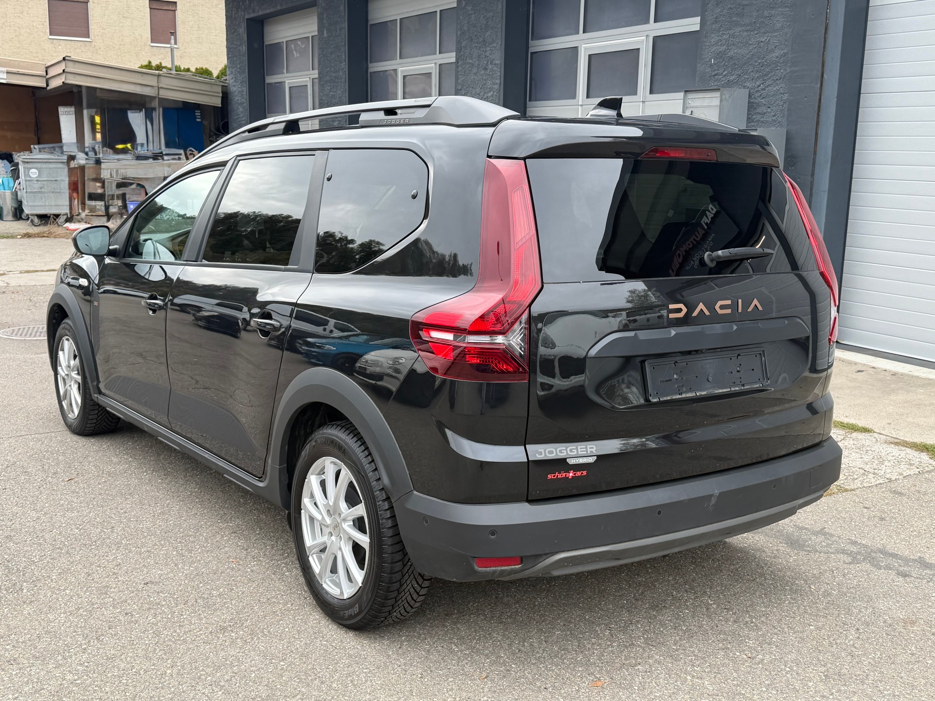 DACIA JOGGER HEV 140 Extreme+ 93PS, ** 7 Platz **-image-4