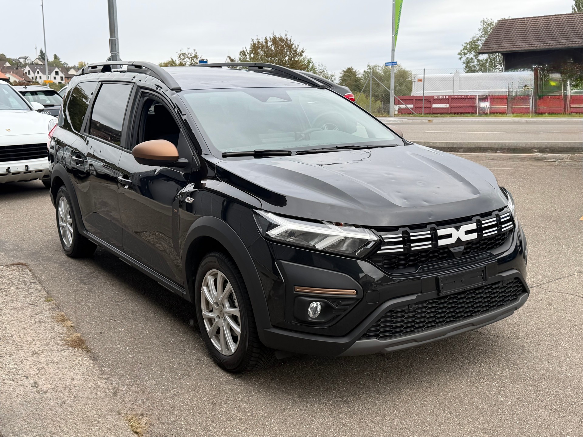 DACIA JOGGER HEV 140 Extreme+ 93PS, ** 7 Platz **-image-2