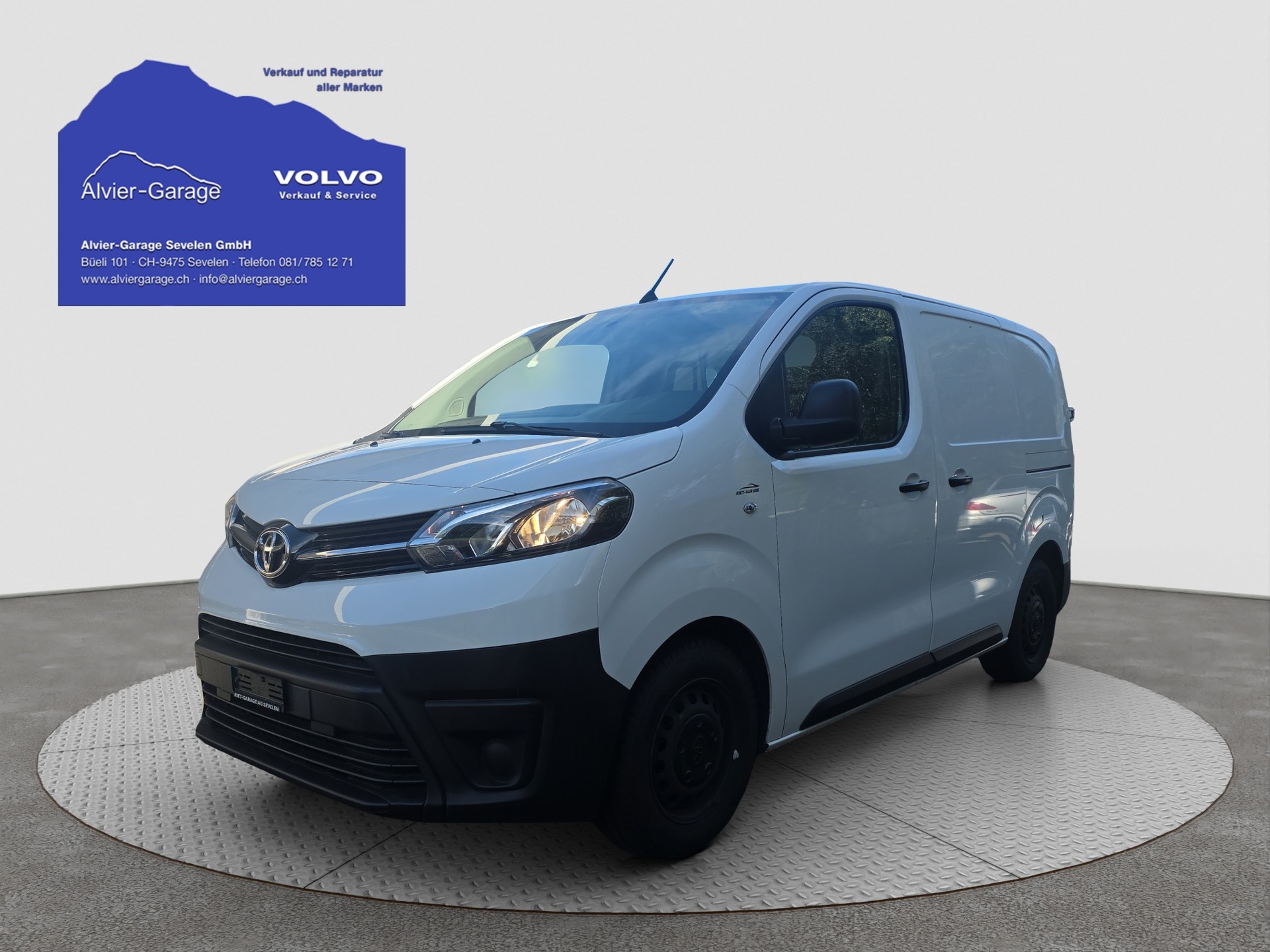 TOYOTA Proace 1.5D Panel Van Compact Active-image-0
