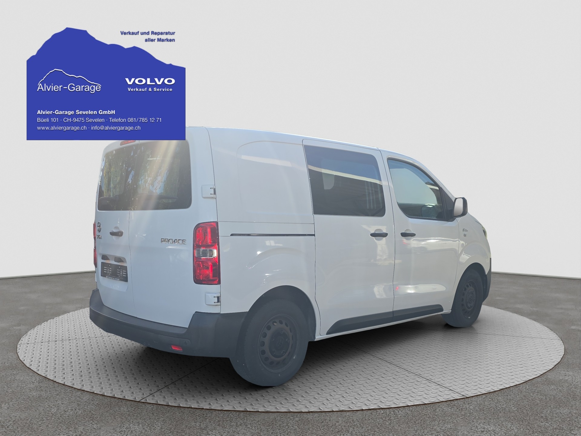 TOYOTA Proace 1.5D Panel Van Compact Active-image-4