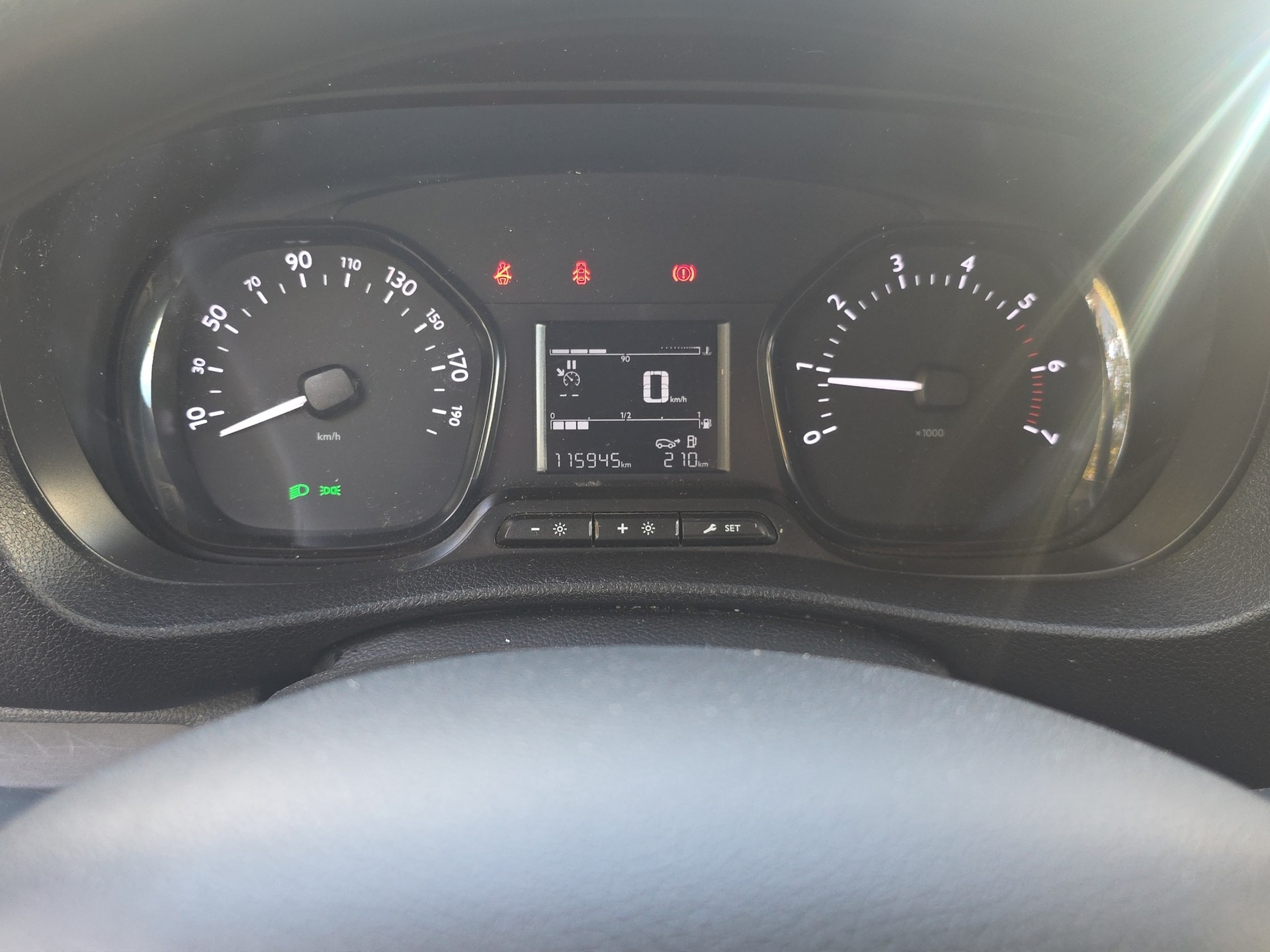 TOYOTA Proace 1.5D Panel Van Compact Active-image-7