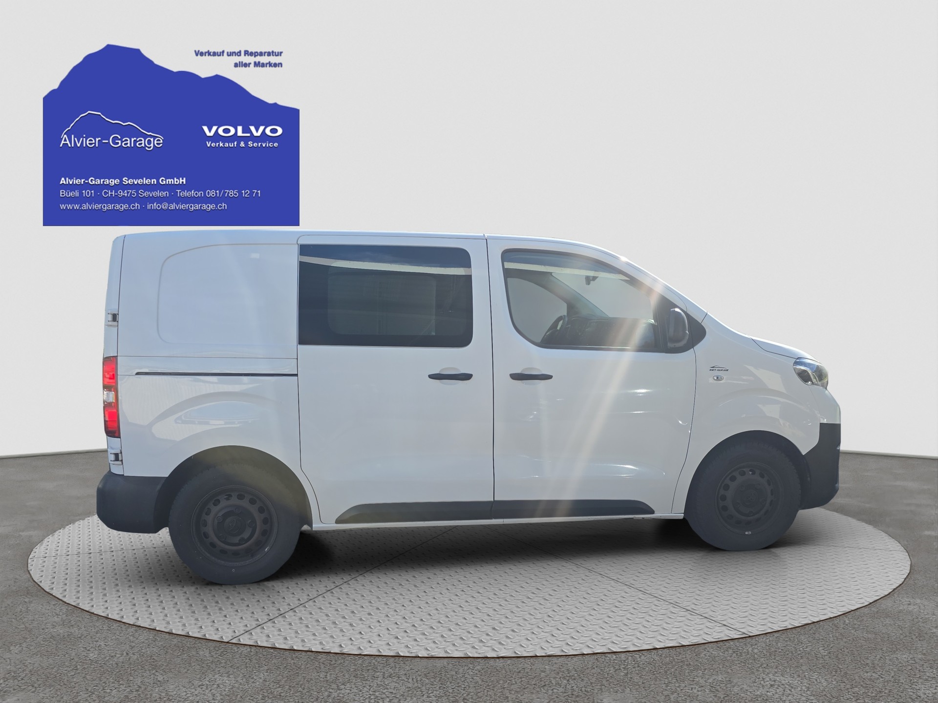 TOYOTA Proace 1.5D Panel Van Compact Active-image-5