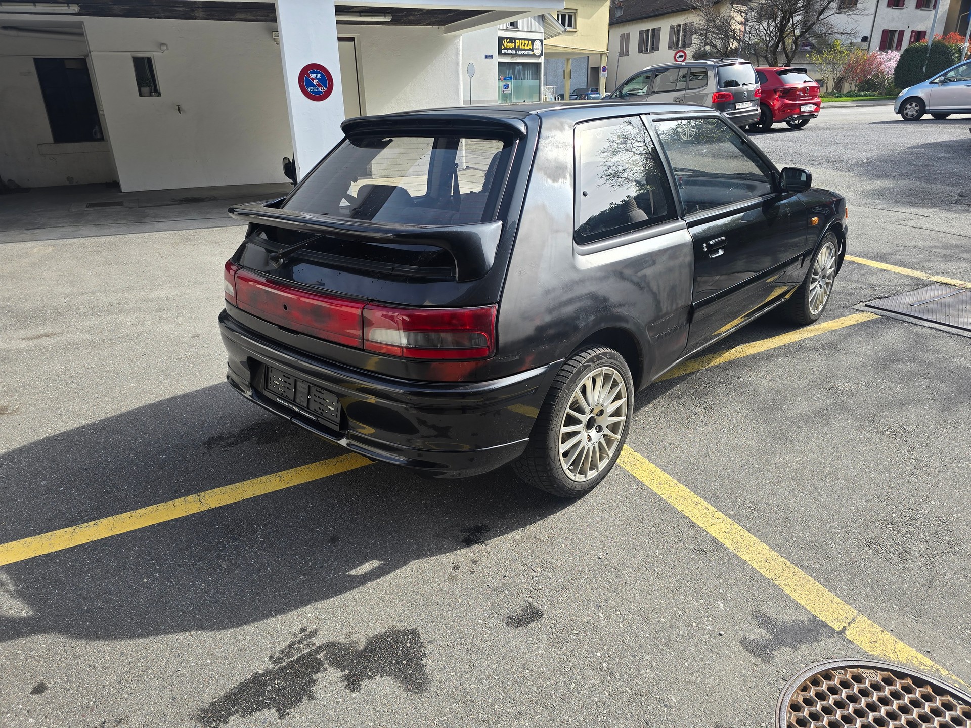 MAZDA 323 1.8i 16V GT-R 4WD-image-2