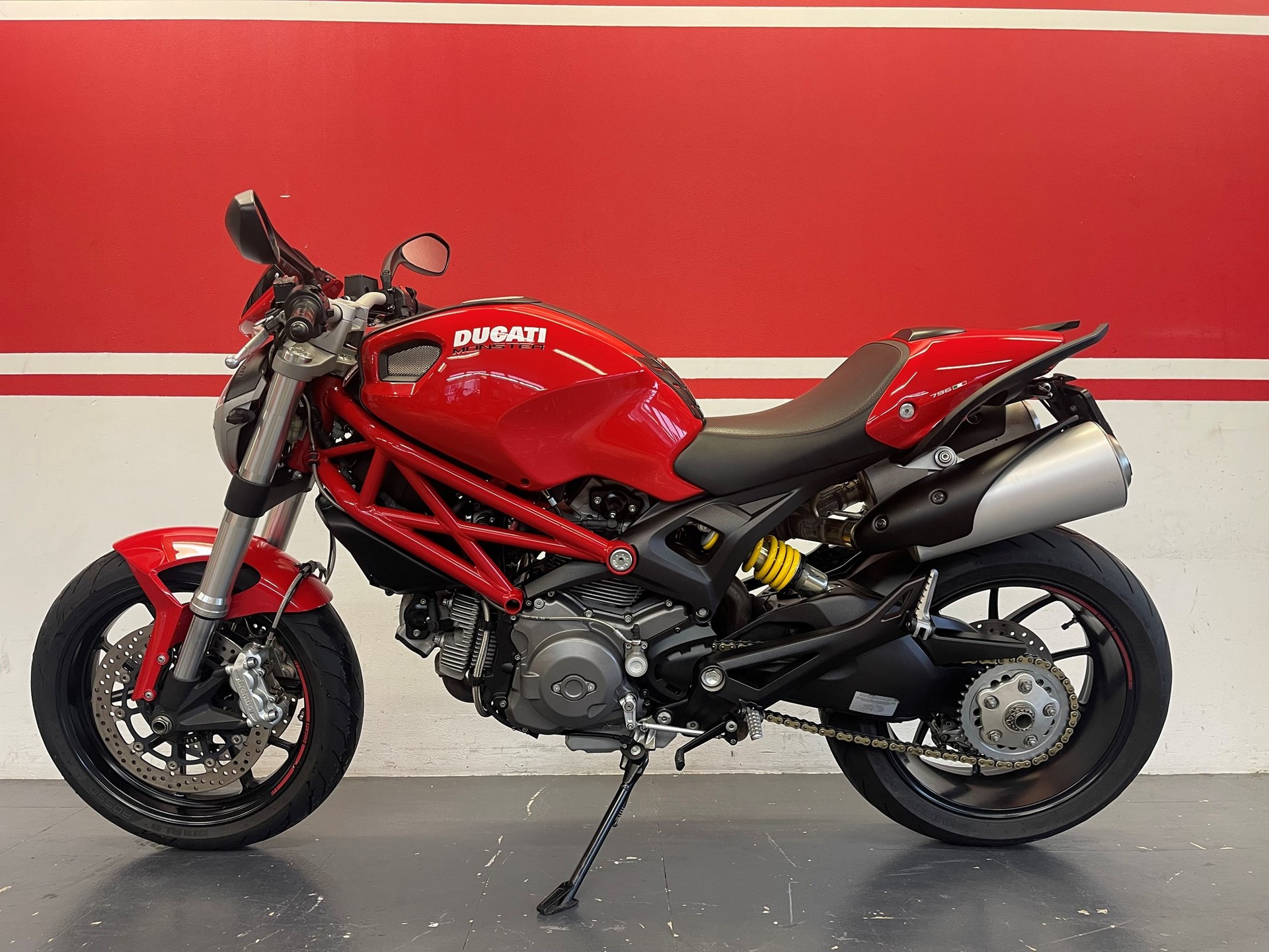 DUCATI Monster 796M ABS-showroom-element-1