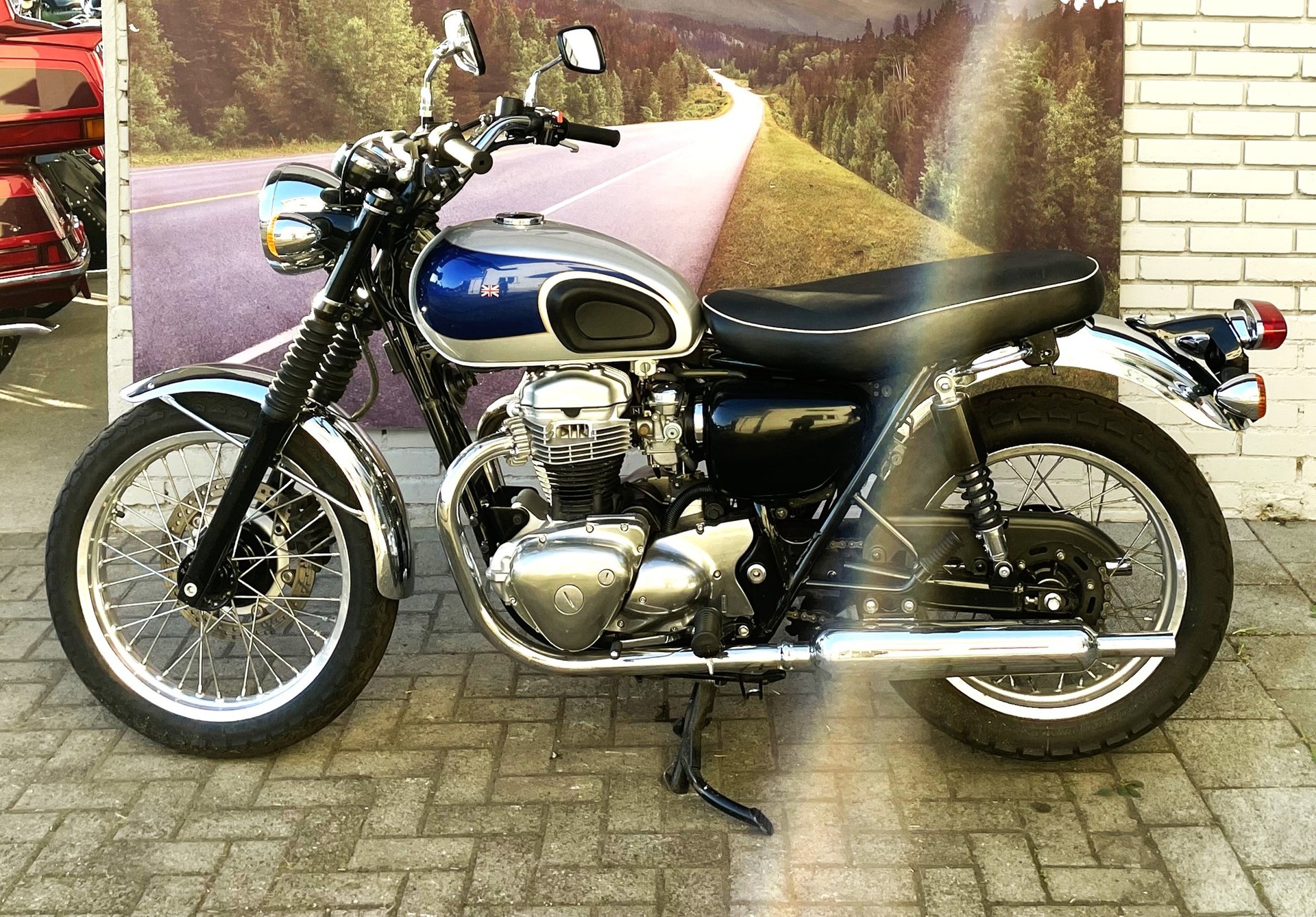 KAWASAKI W 650
