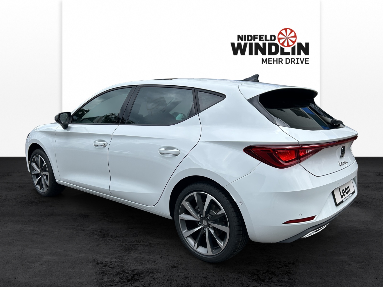 SEAT New Leon MOVE FR-image-2