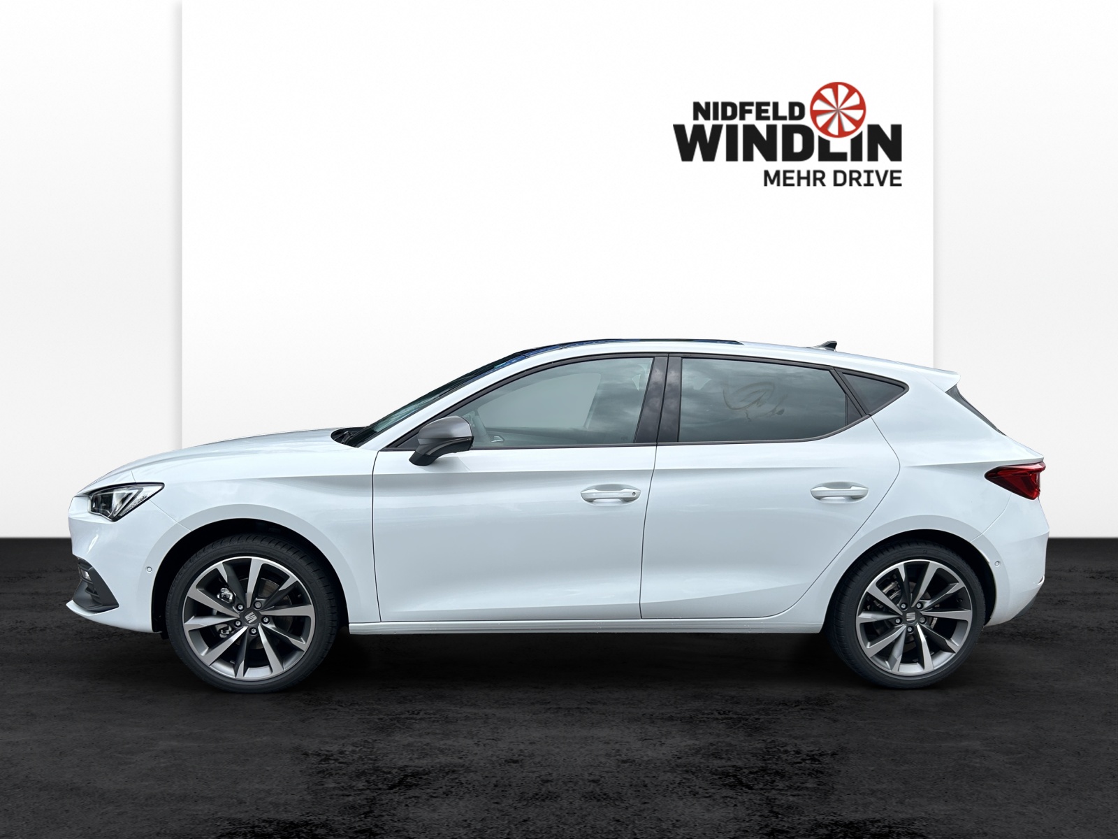 SEAT New Leon MOVE FR-image-1