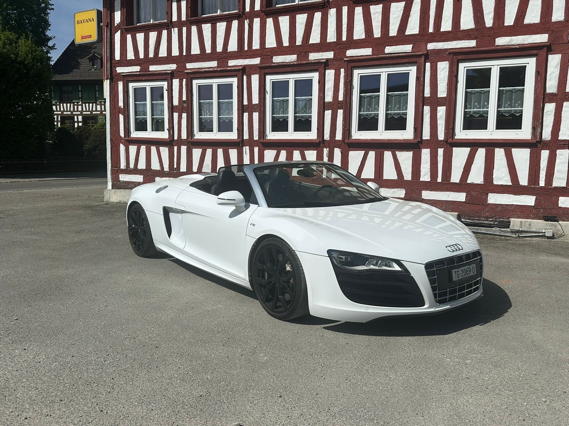 AUDI R8 Spyder 5.2 R-Tronic