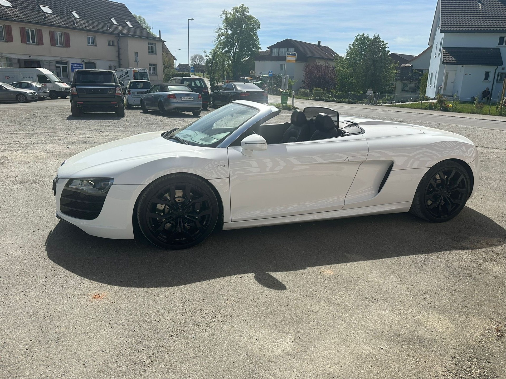 AUDI R8 Spyder 5.2 R-Tronic-image-1