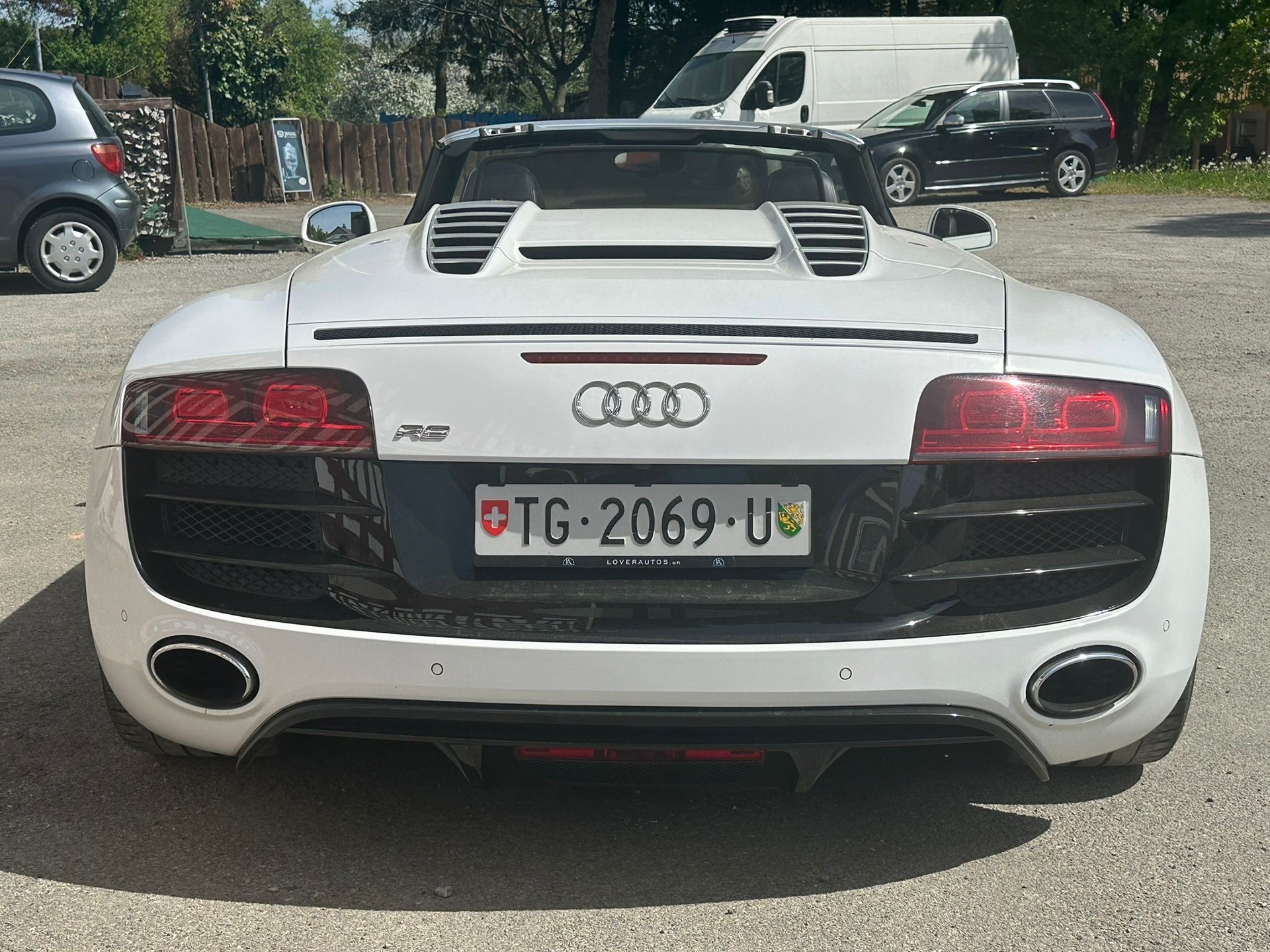 AUDI R8 Spyder 5.2 R-Tronic-image-5