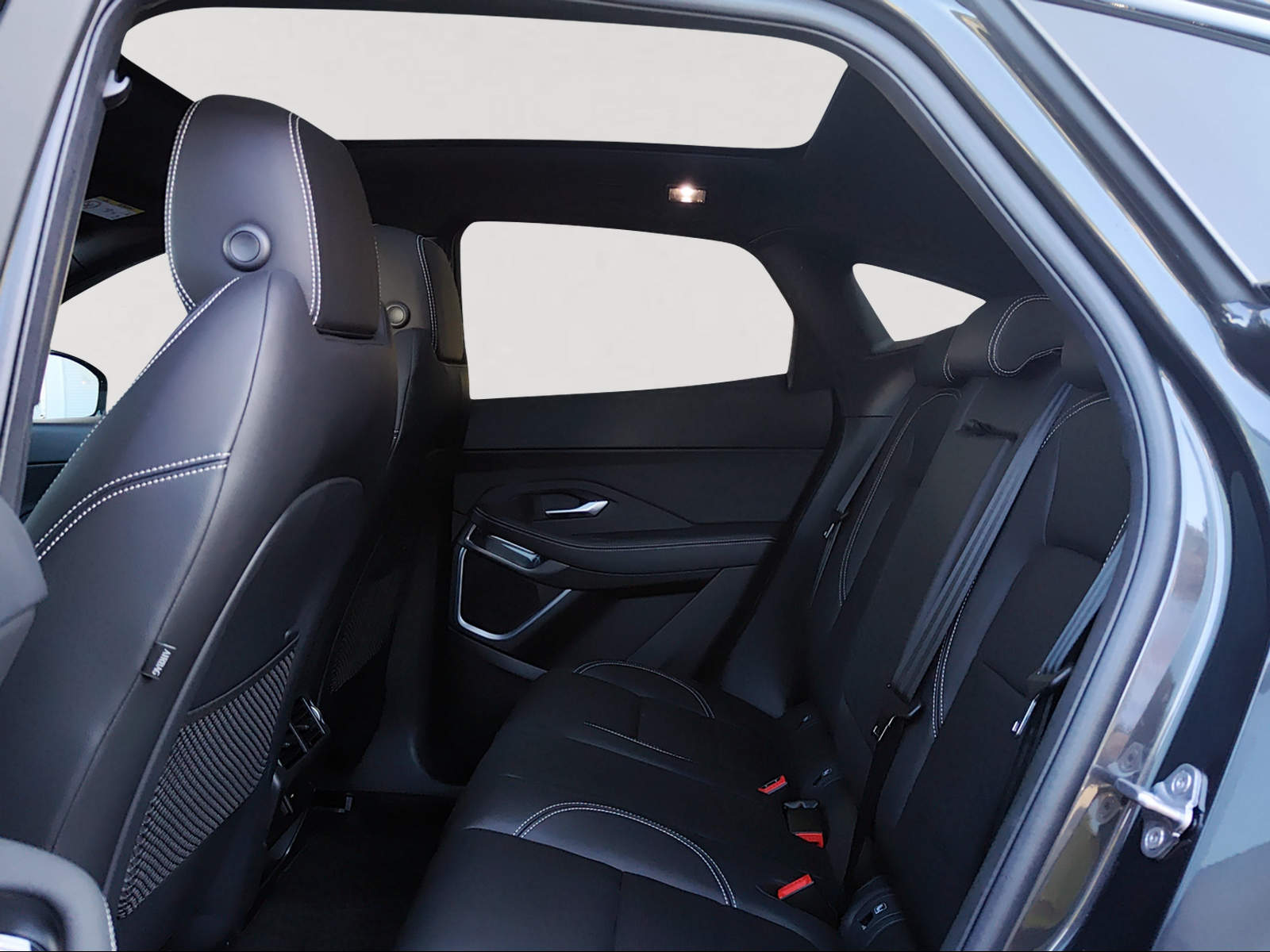 JAGUAR E-Pace 2.0 P250 R-Dynamic AWD SE-image-10