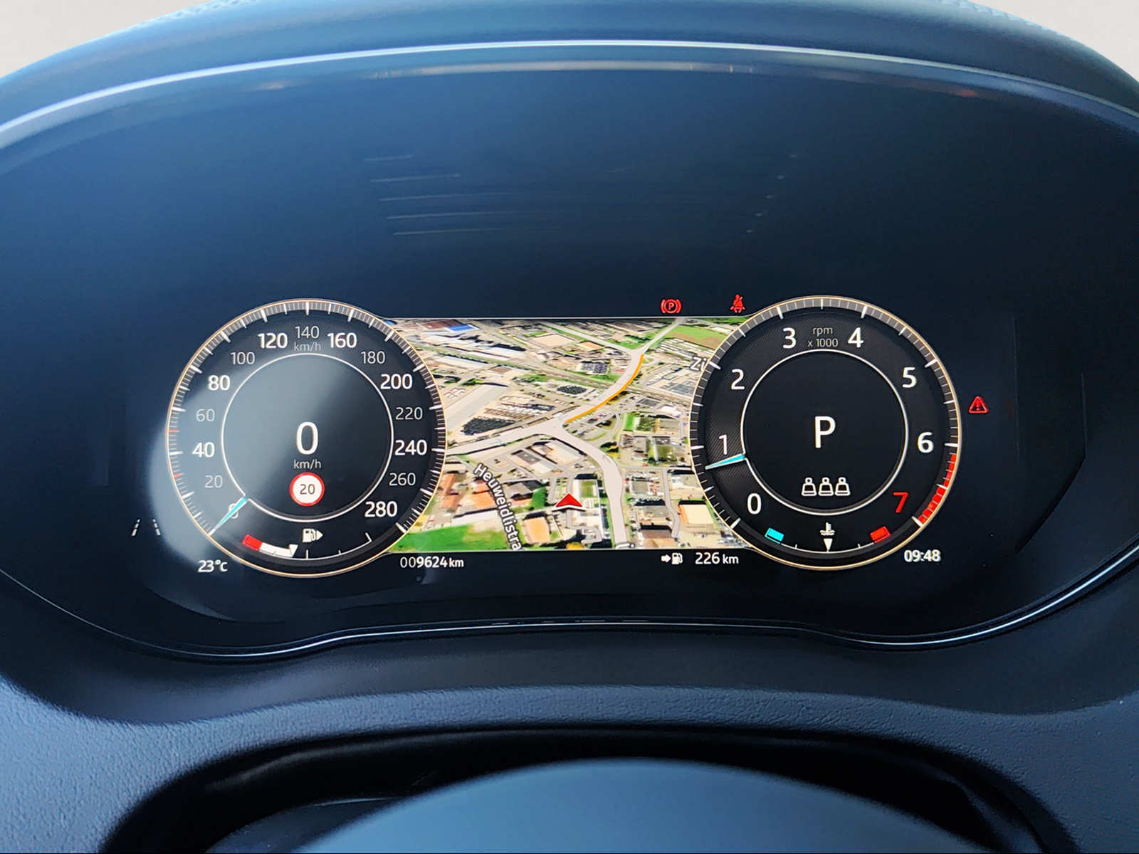 JAGUAR E-Pace 2.0 P250 R-Dynamic AWD SE-image-15