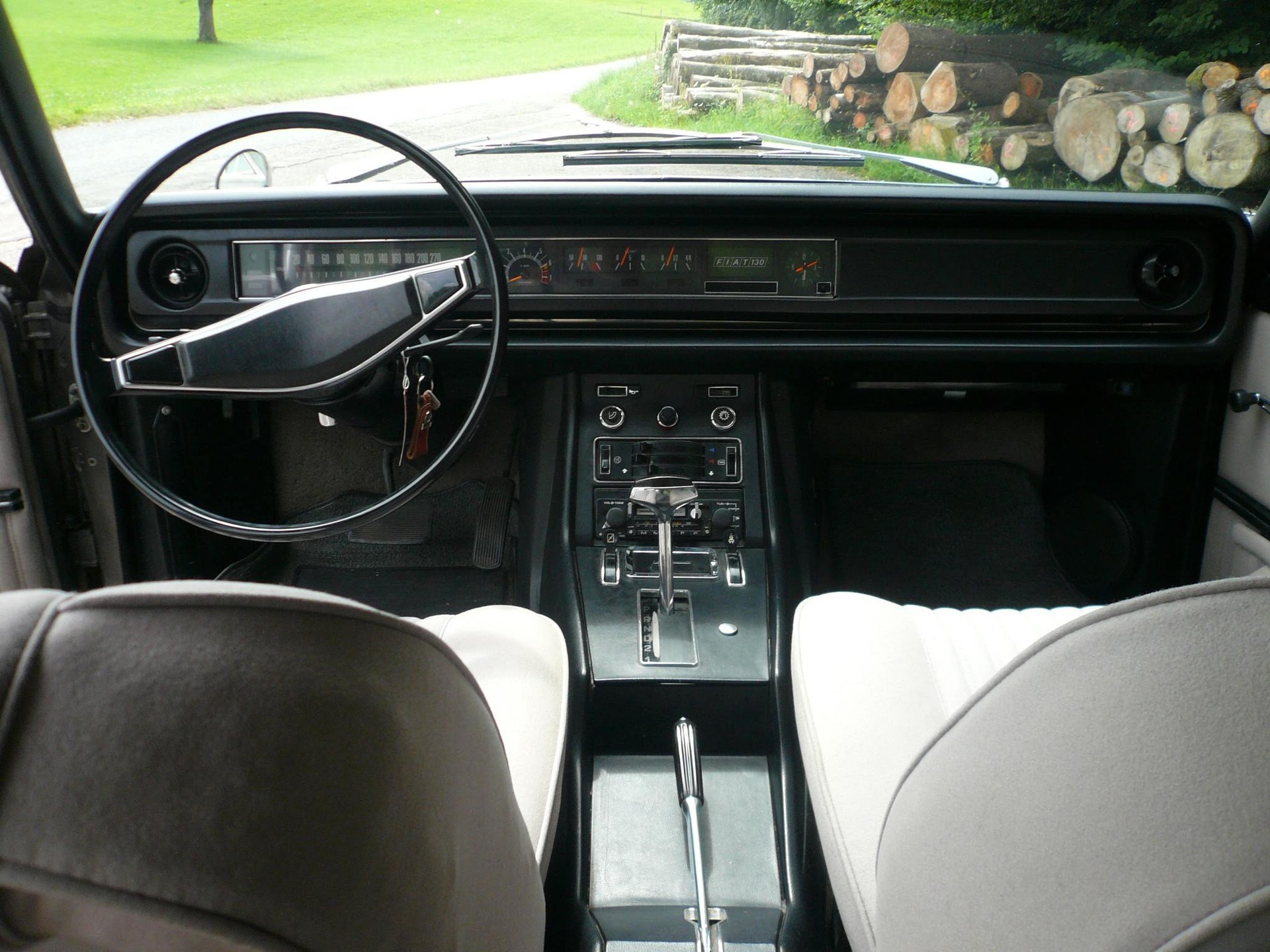 FIAT 130 2.8 V6 Limousine. Wird frisch geprüft-image-11