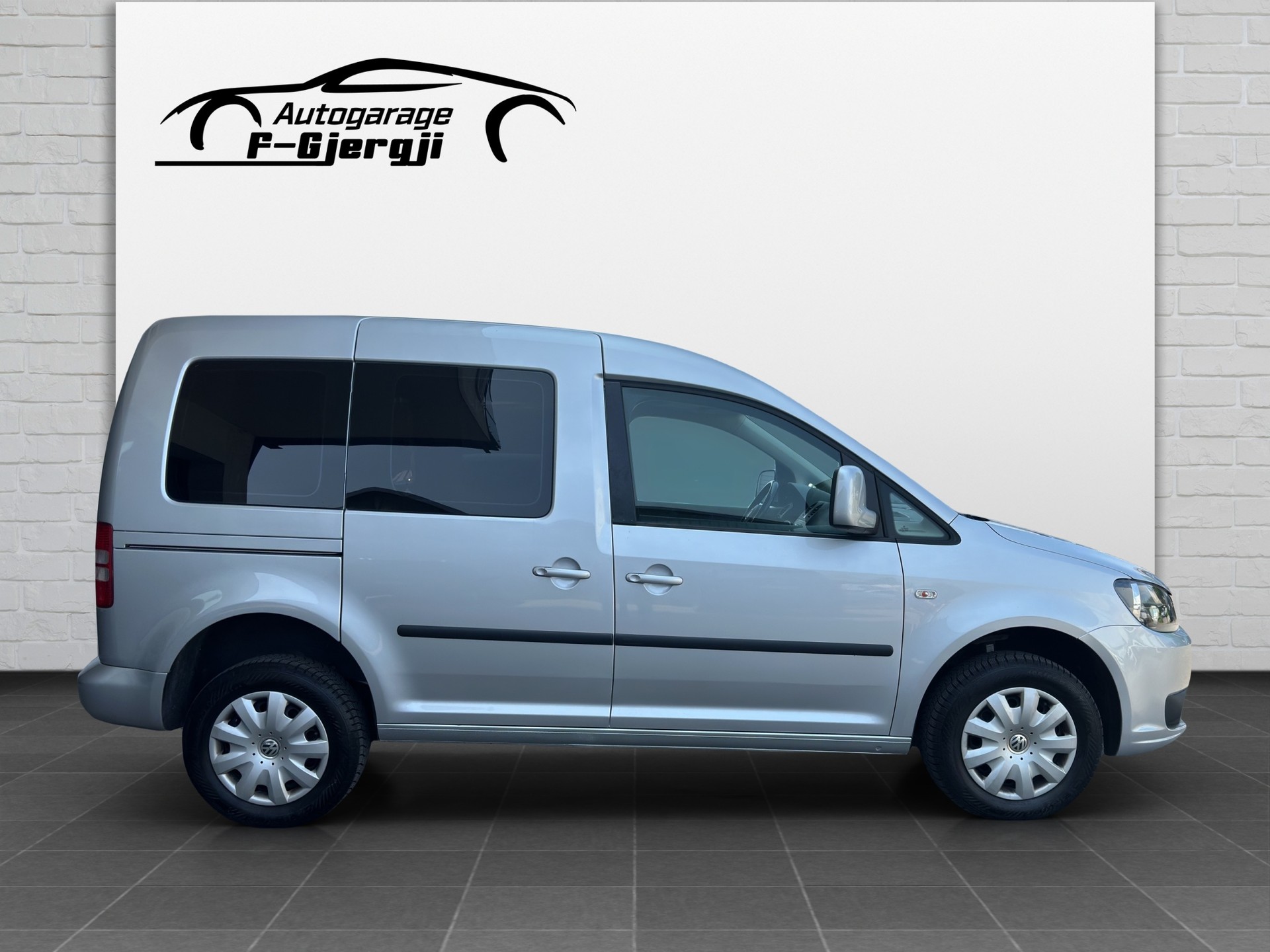 VW Caddy 2.0 TDI 4Motion Trendline-image-5