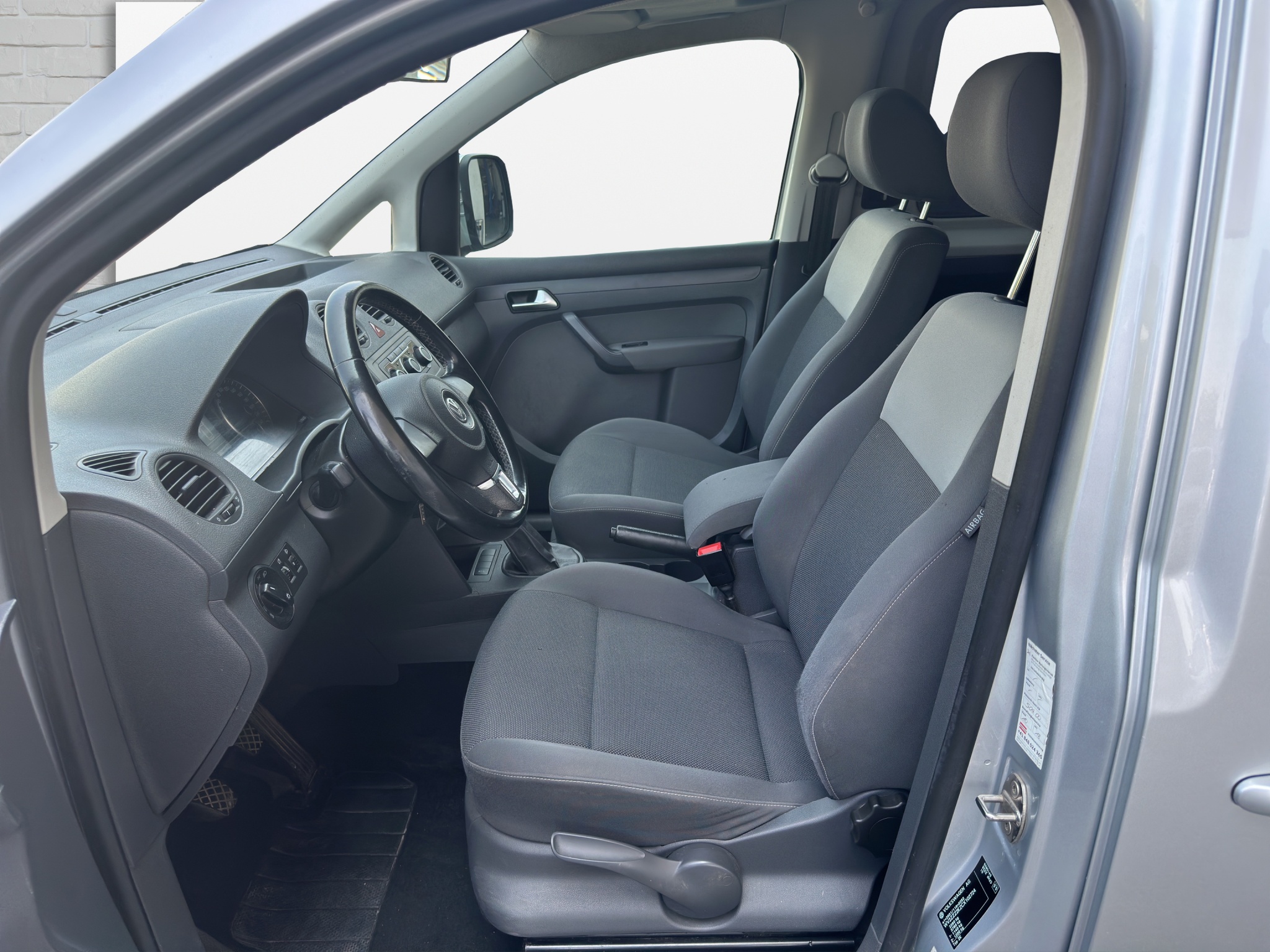 VW Caddy 2.0 TDI 4Motion Trendline — slika 10