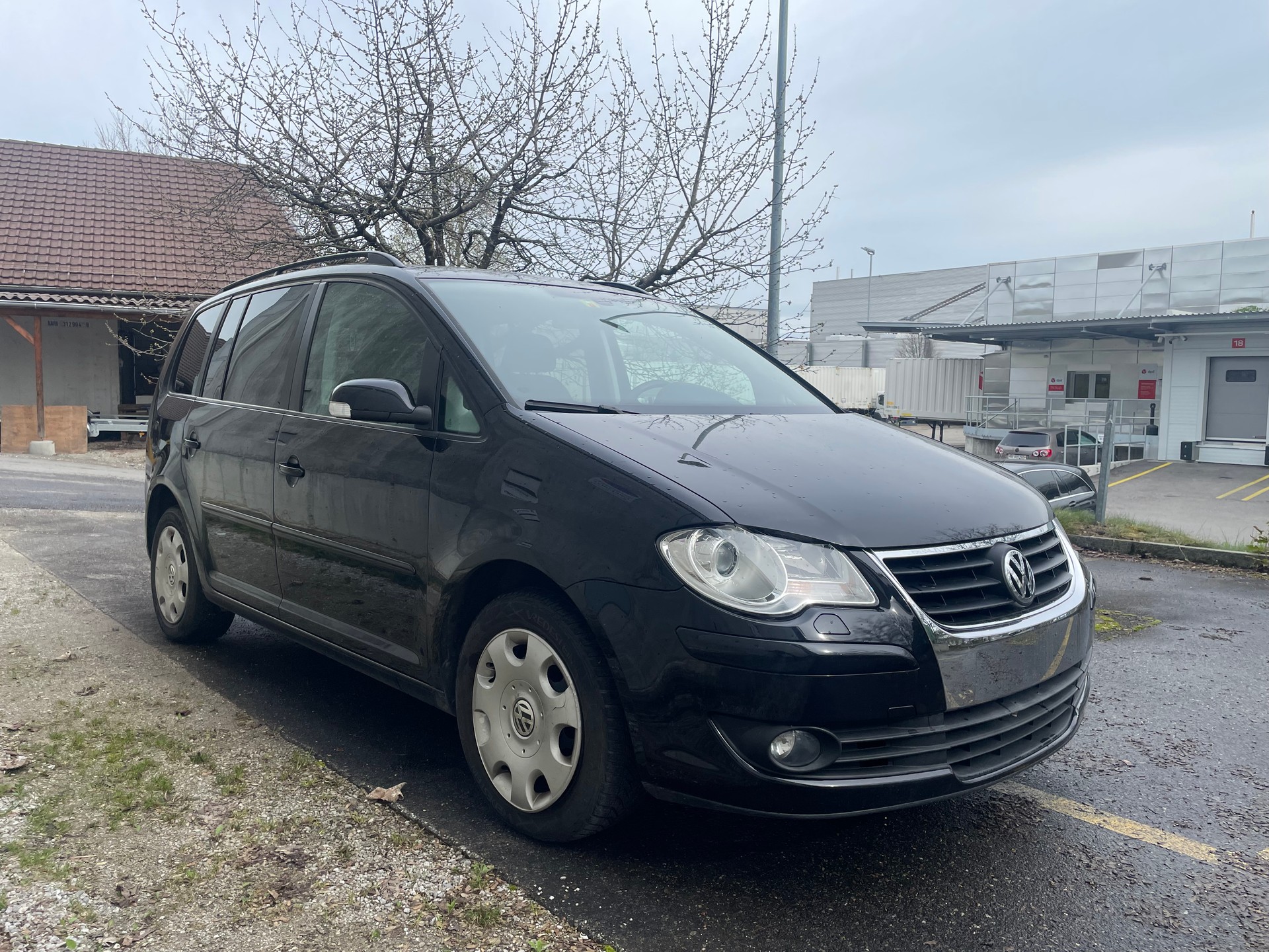 VW Touran 1.4 TSI Trendline-image-1