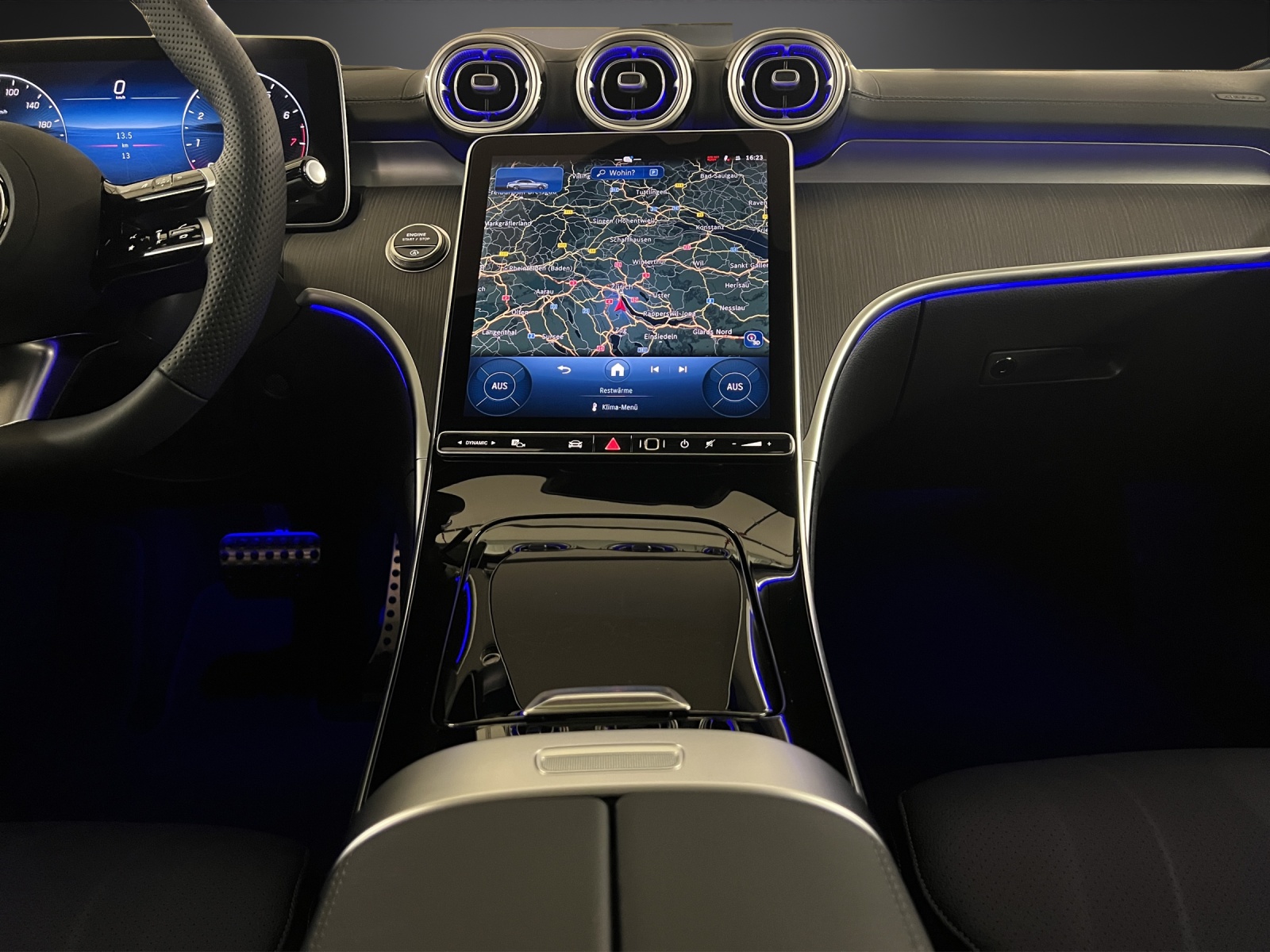 MERCEDES-BENZ C 300 4 Matic-image-9