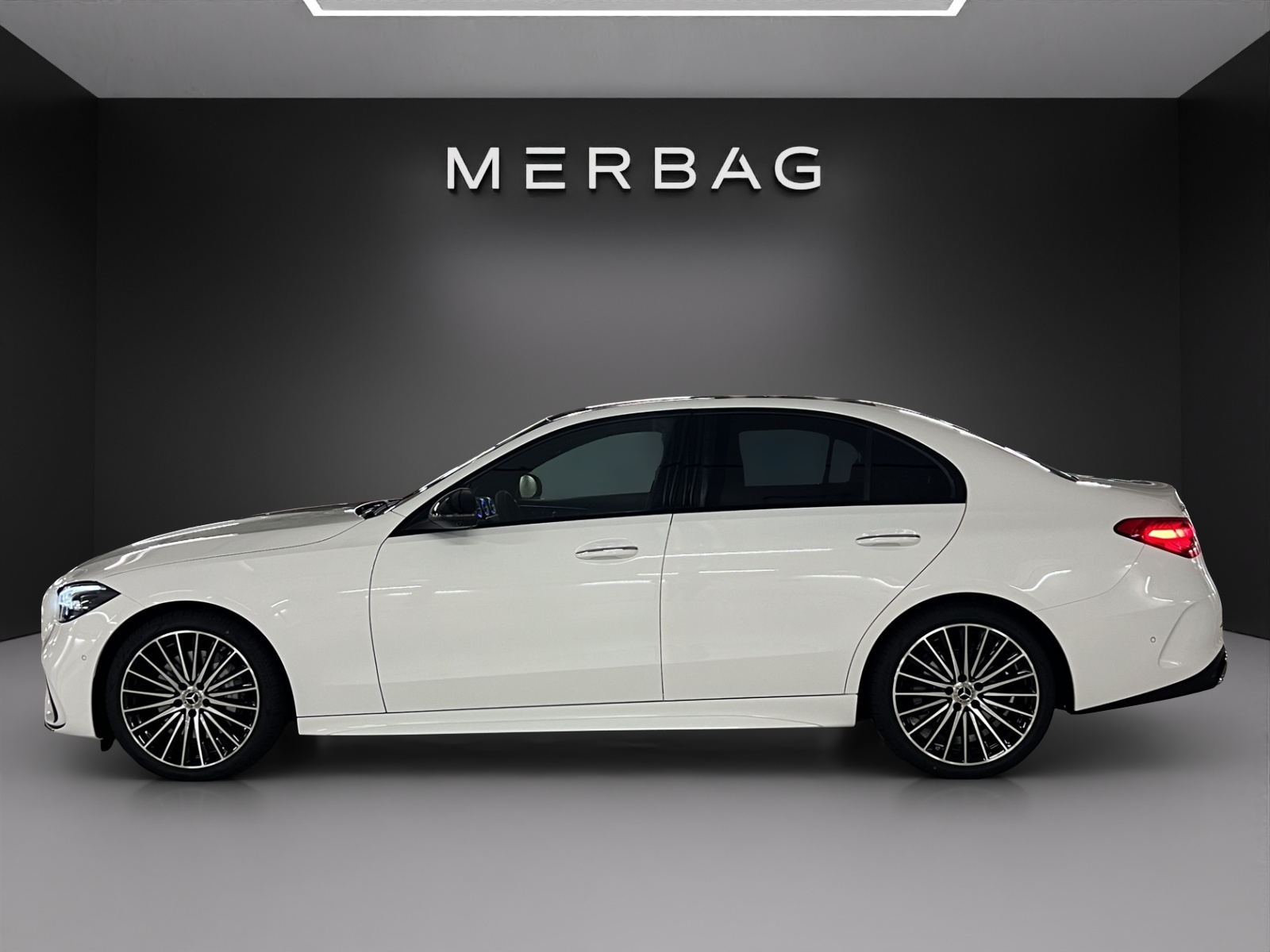 MERCEDES-BENZ C 300 4 Matic-image-3