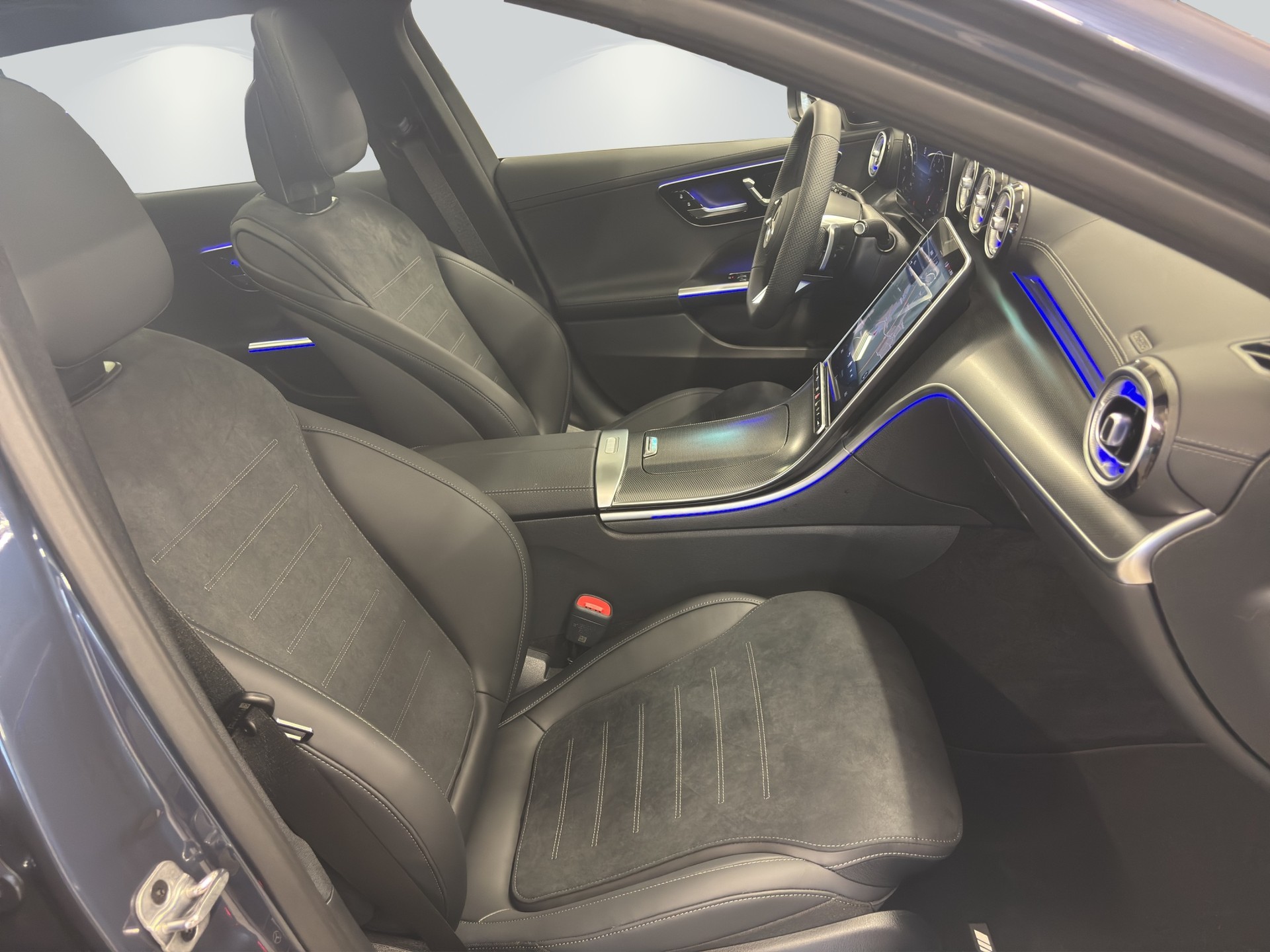 MERCEDES-BENZ C 220 d T 4 Matic Swiss Star-image-10