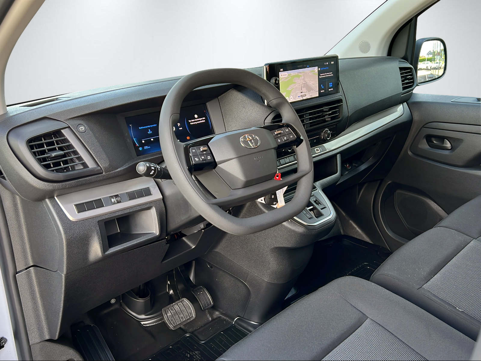 TOYOTA PROACE Van L1 2.0 D Advanced-image-13