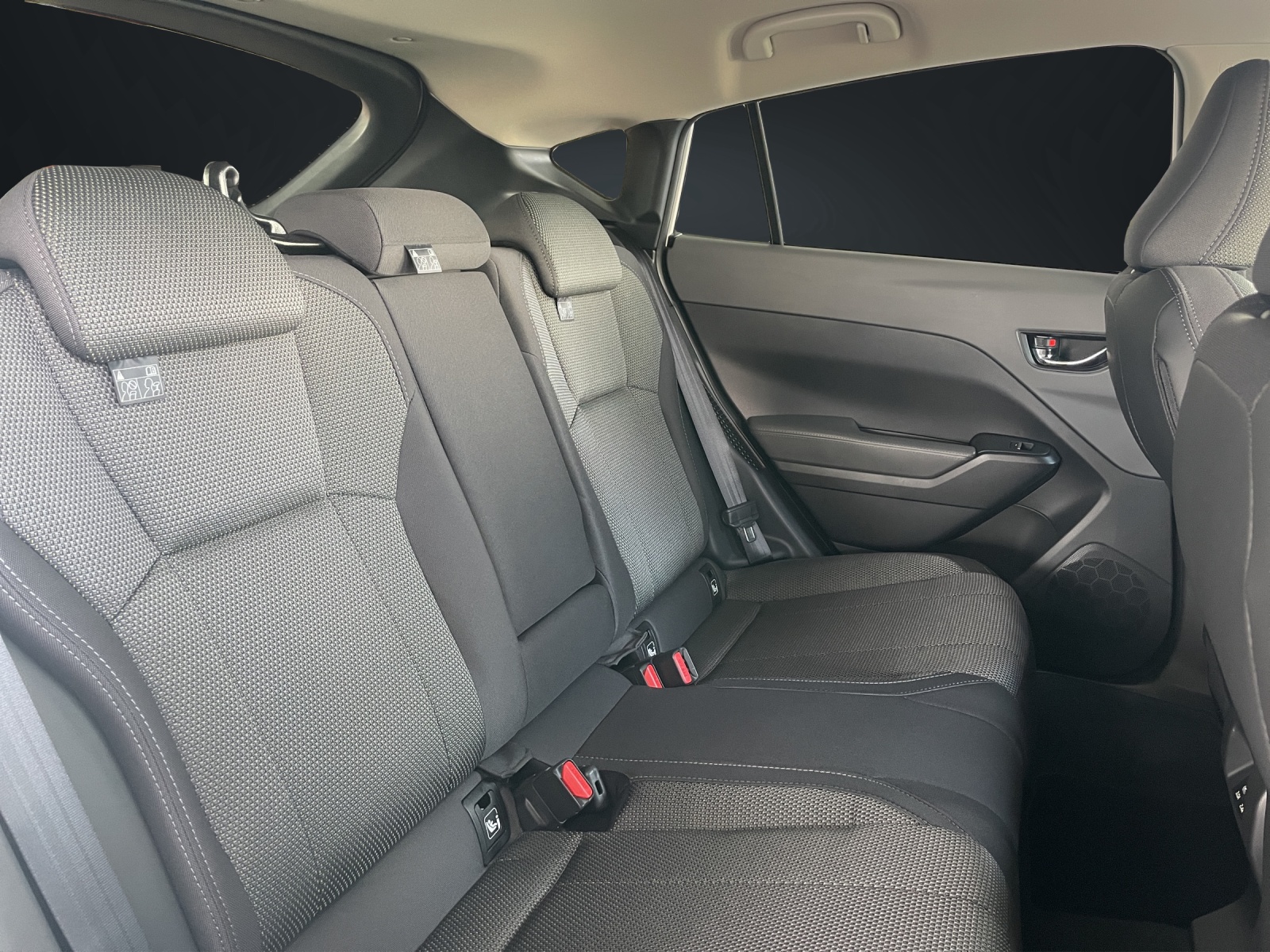 SUBARU Crosstrek 2.0i e-Boxer Passion-image-12