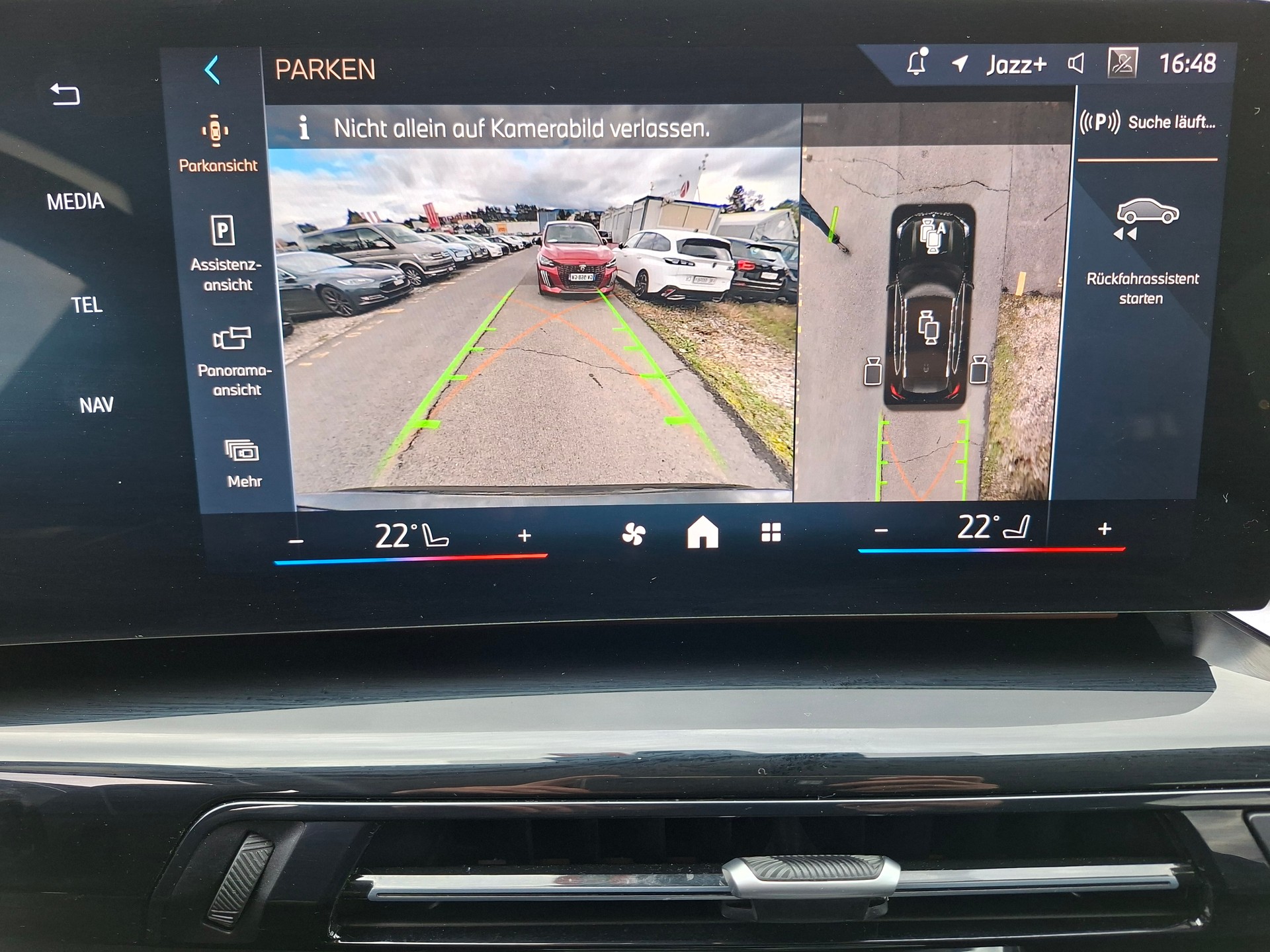 BMW X1 sDrive 18i xLine-image-11