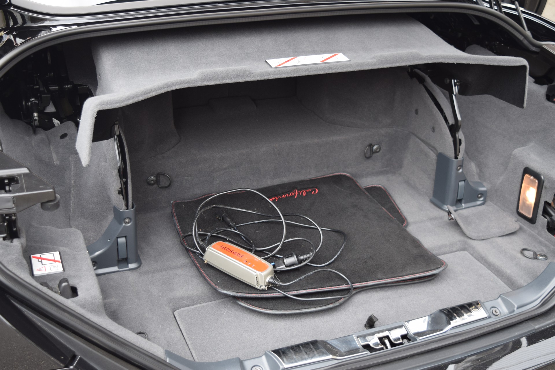 FERRARI California 4.3 V8-image-15