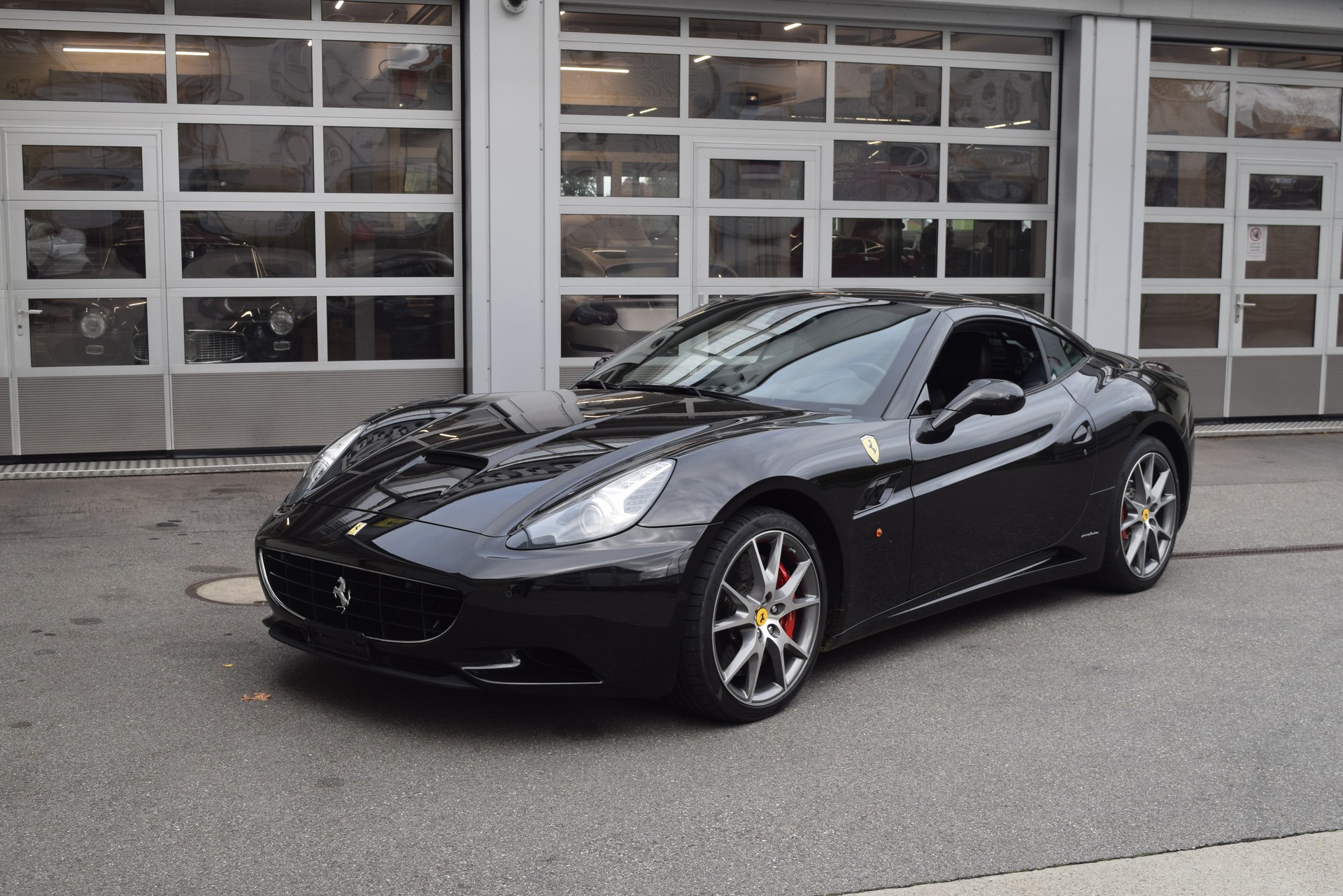 FERRARI California 4.3 V8-image-9