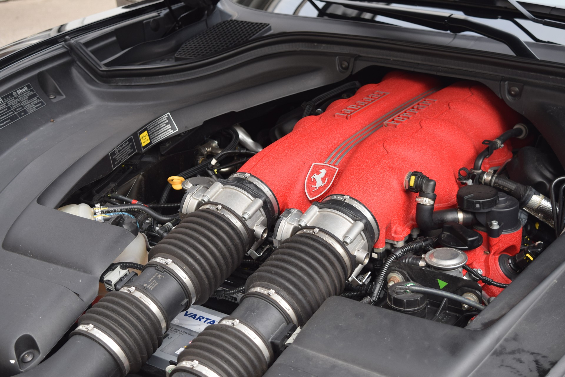 FERRARI California 4.3 V8-image-17