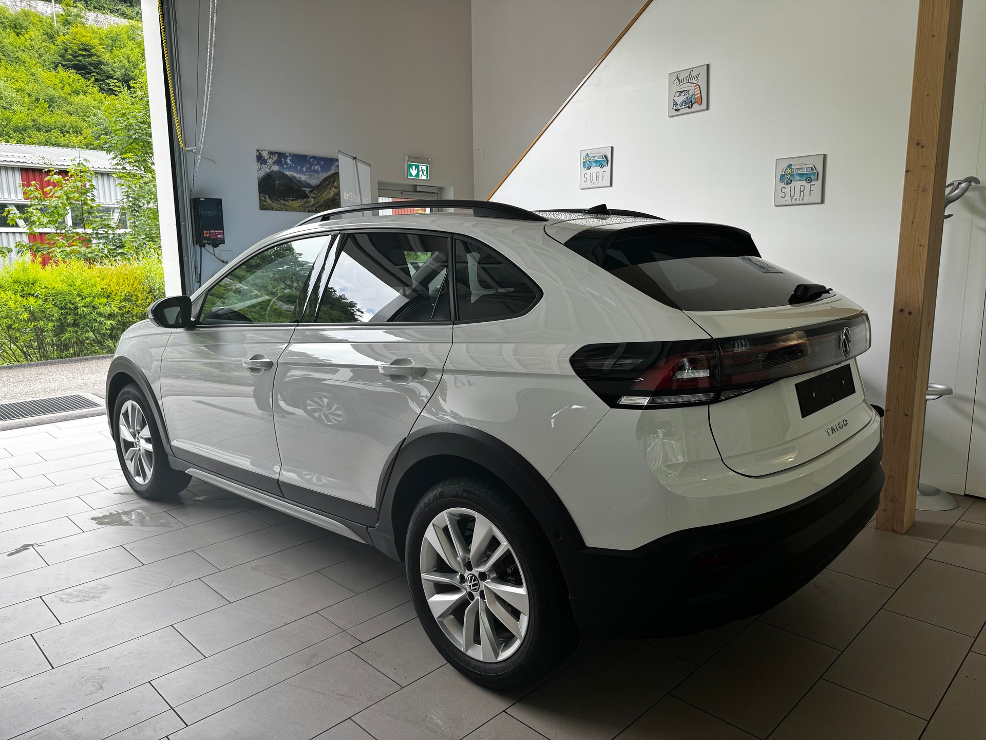 VW Taigo 1.0 TSI DSG 115PS United-image-2