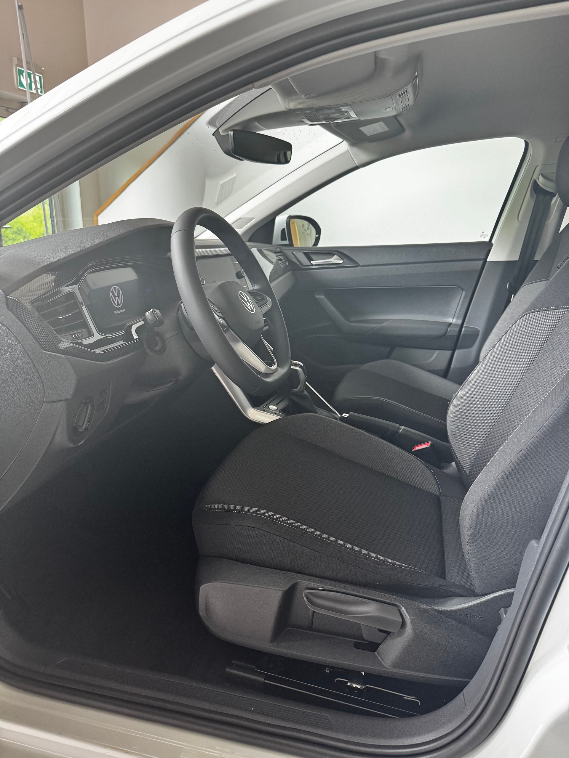 VW Taigo 1.0 TSI DSG 115PS United-image-4