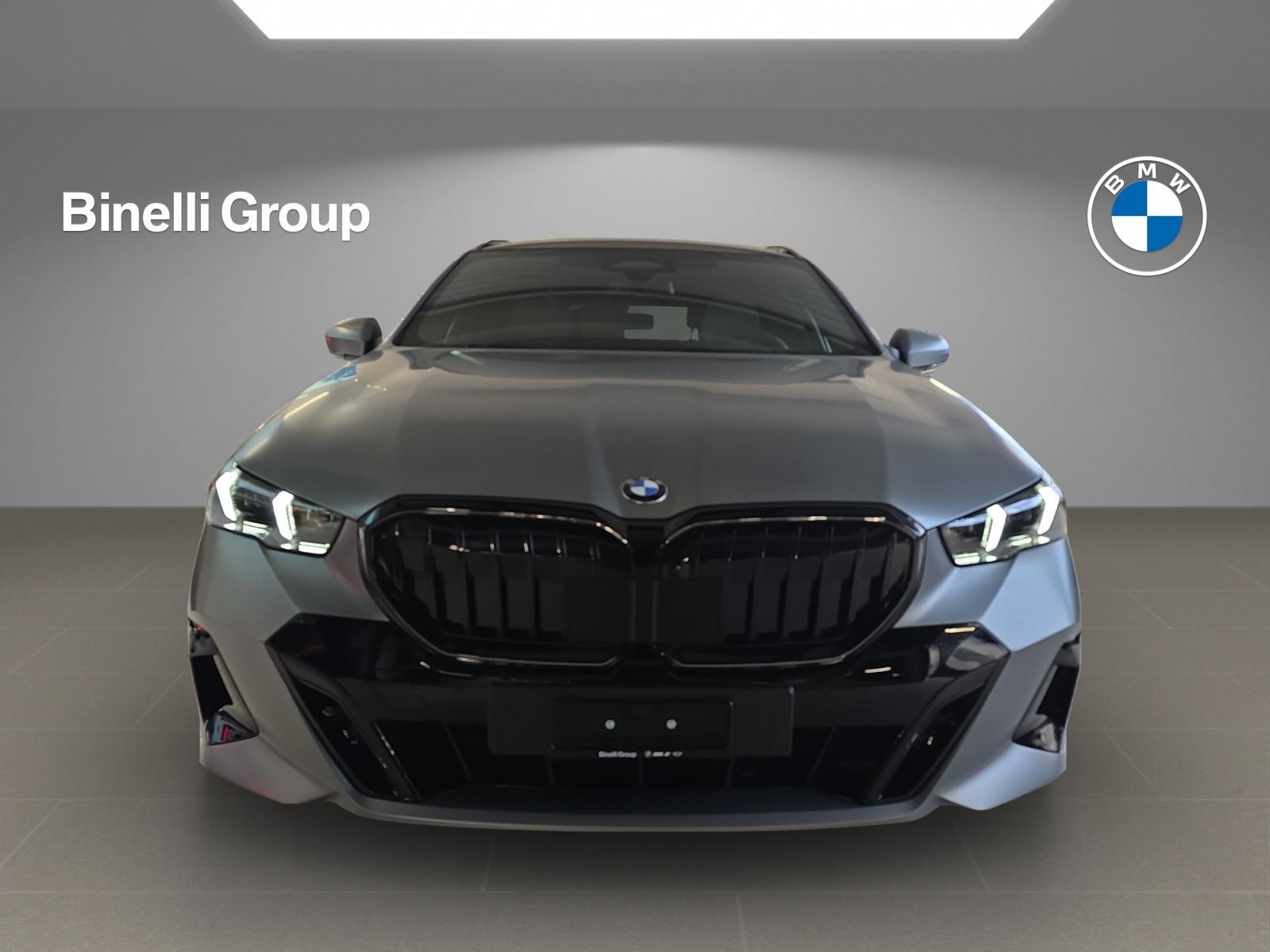 BMW 540d xDrive 48V Touring M Sport Pro Steptronic-showroom-element-1
