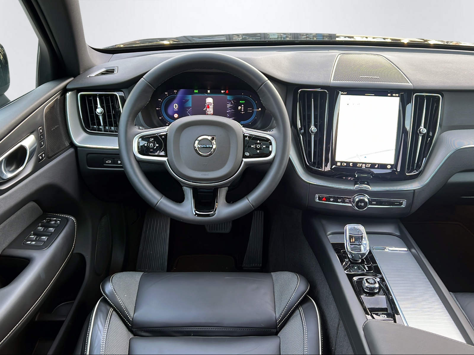 VOLVO XC60 2.0 T8 TE Plus Dark eAWD-image-12
