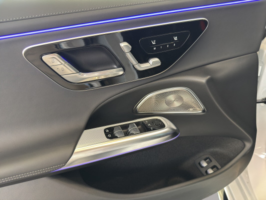 MERCEDES-BENZ E 53 Hybrid 4Matic+ 9G-T-image-9