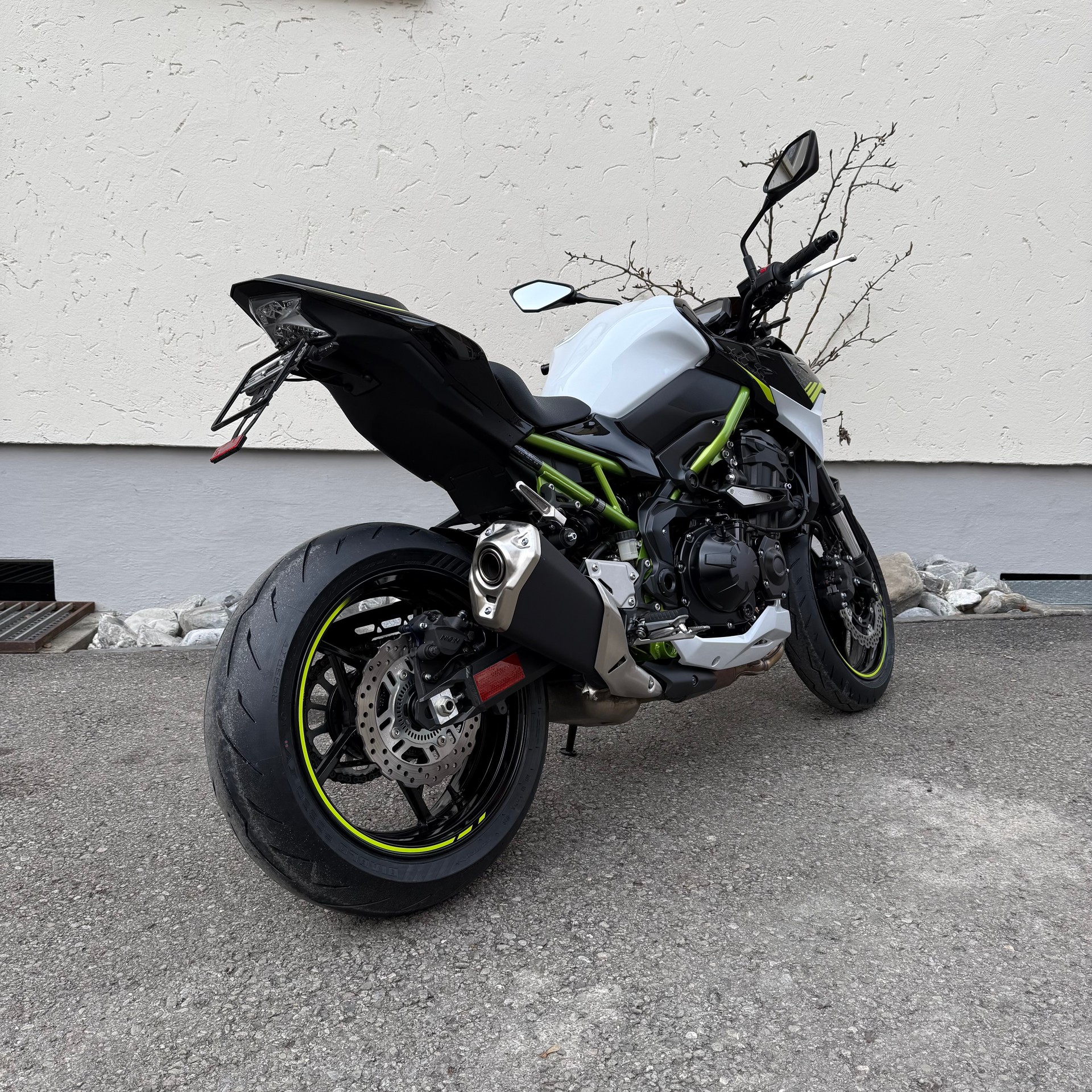KAWASAKI Z 900-image-5