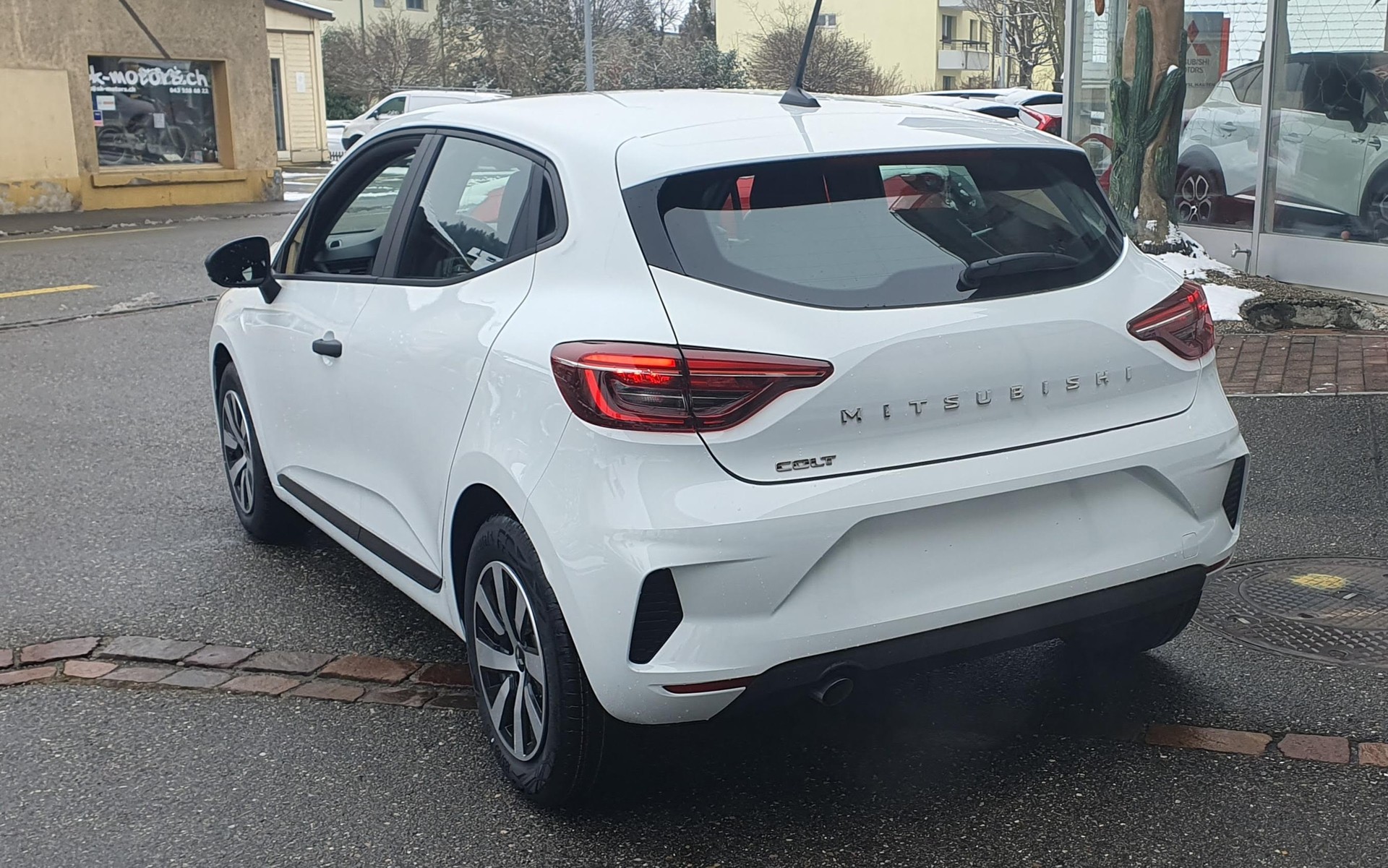 MITSUBISHI COLT 1.0 Jubilé50 (509)-image-1