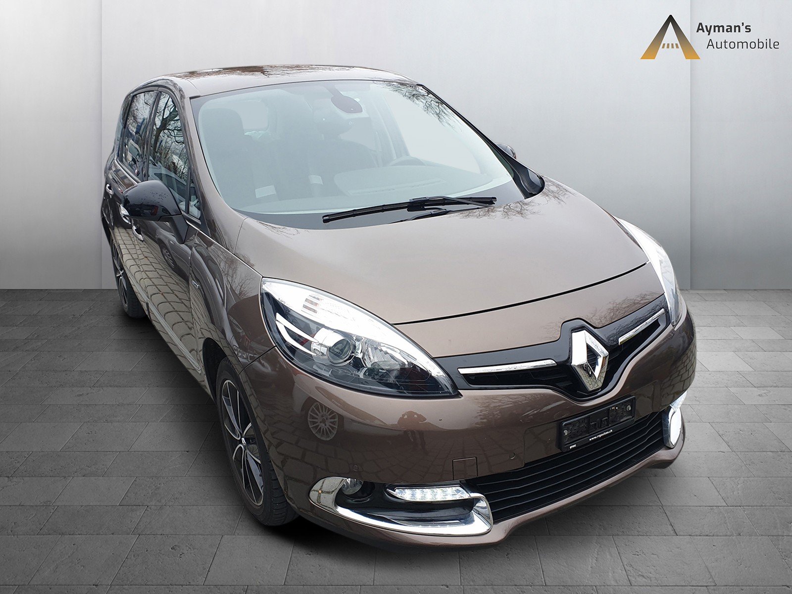 RENAULT Scénic 1.2 16V Turbo Swiss Edition-image-2