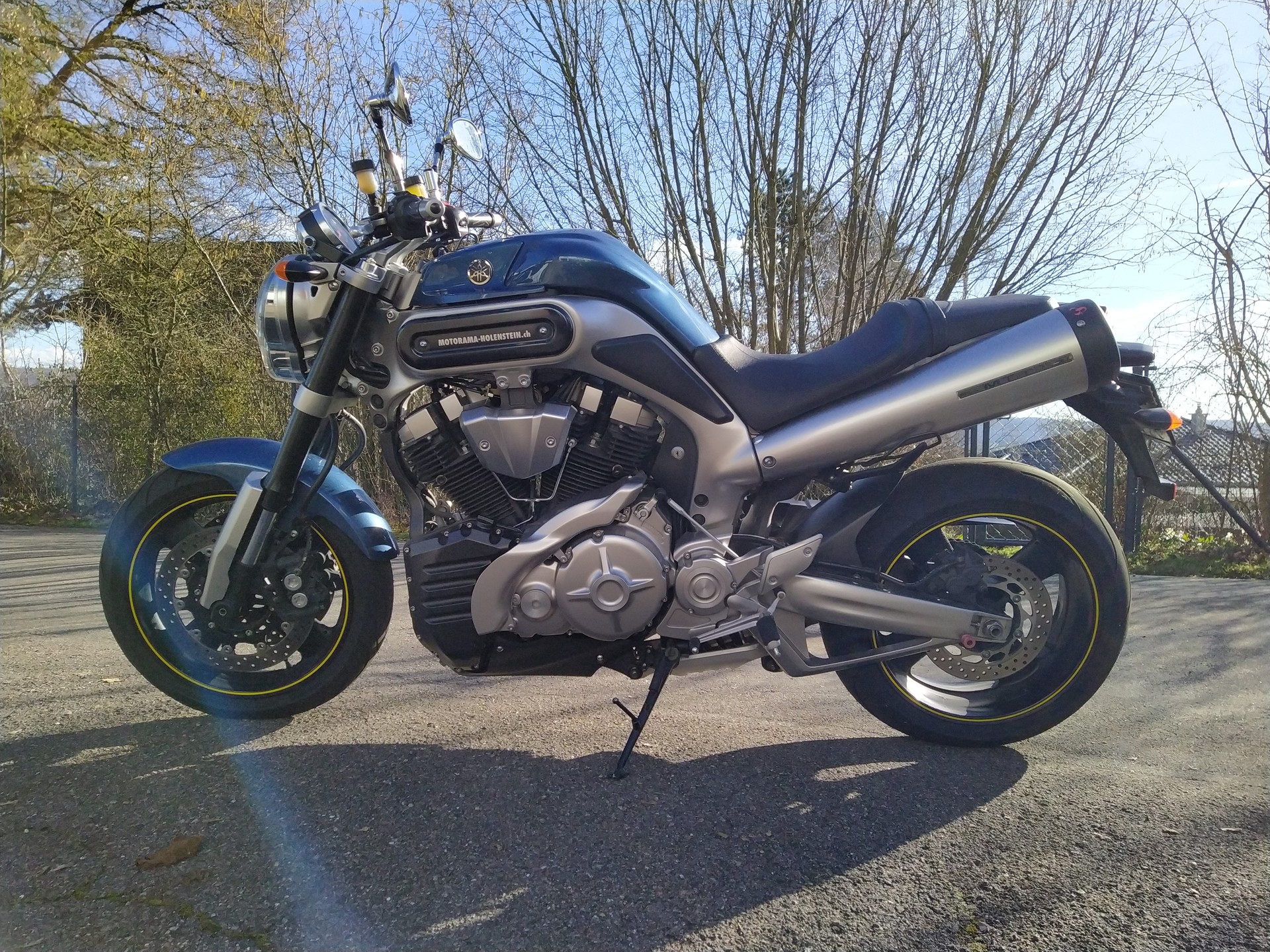 YAMAHA MT-01