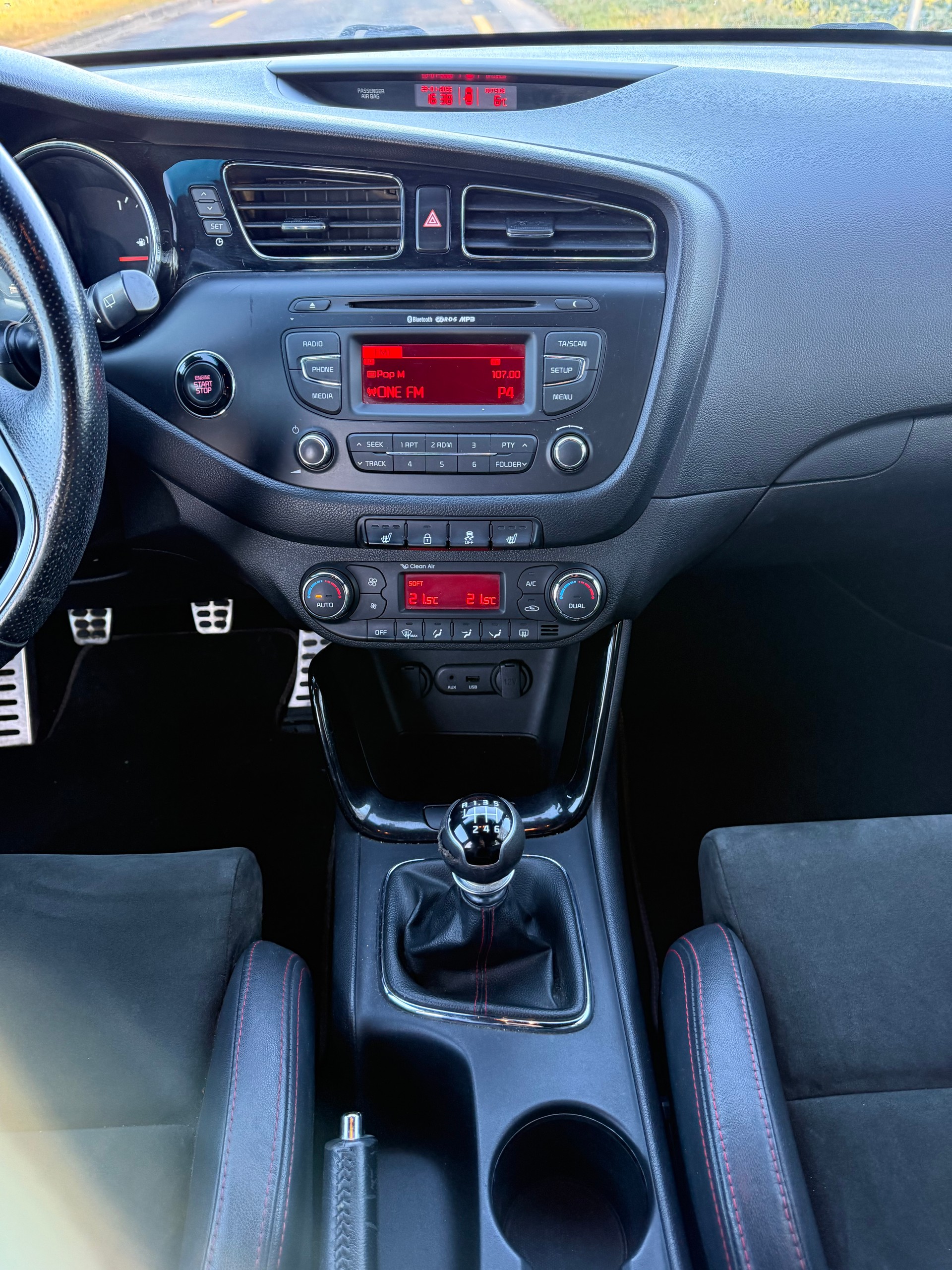 KIA Cee'd 1.6 GDi Turbo GT-image-8