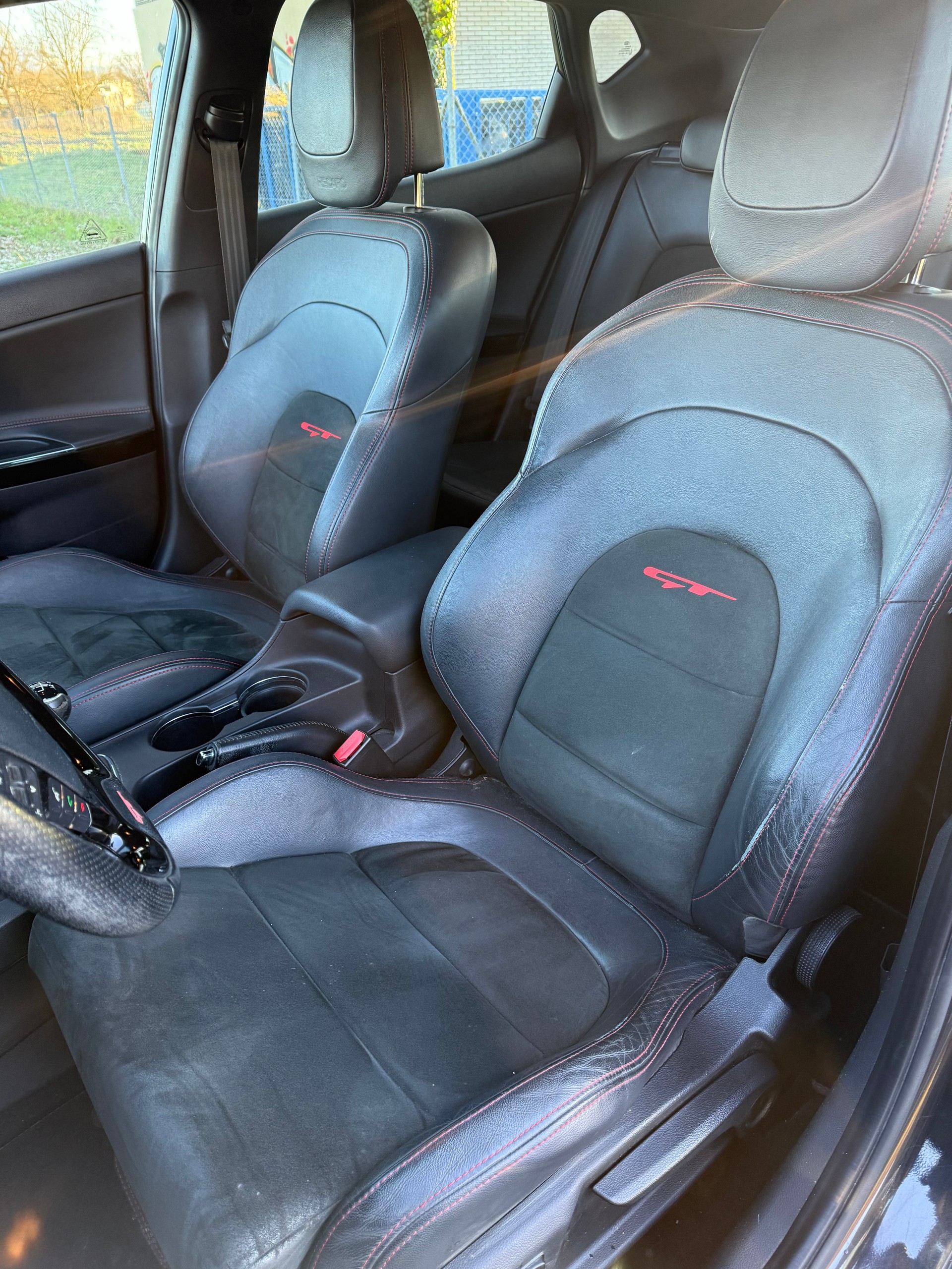 KIA Cee'd 1.6 GDi Turbo GT-image-12