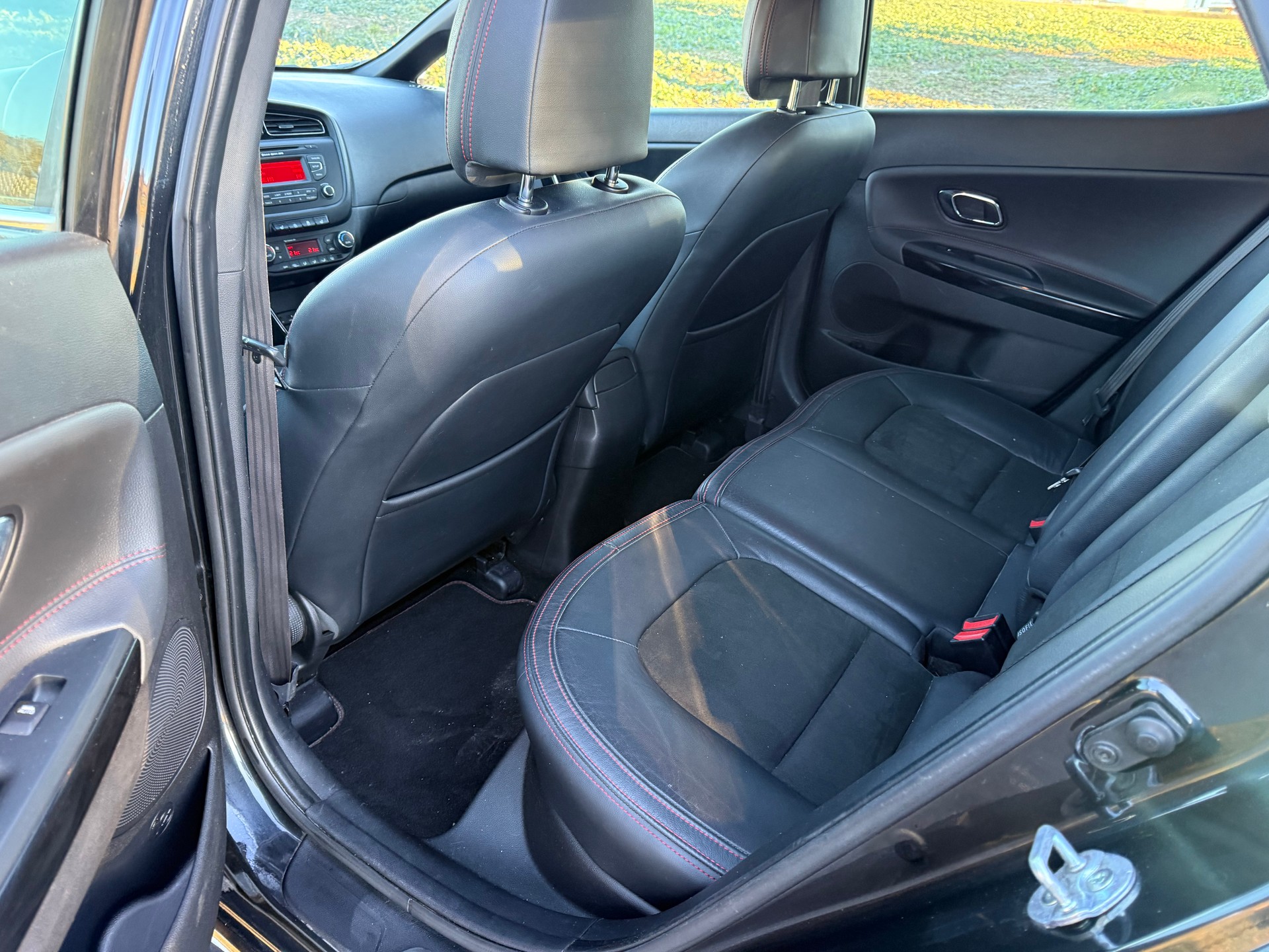KIA Cee'd 1.6 GDi Turbo GT-image-10