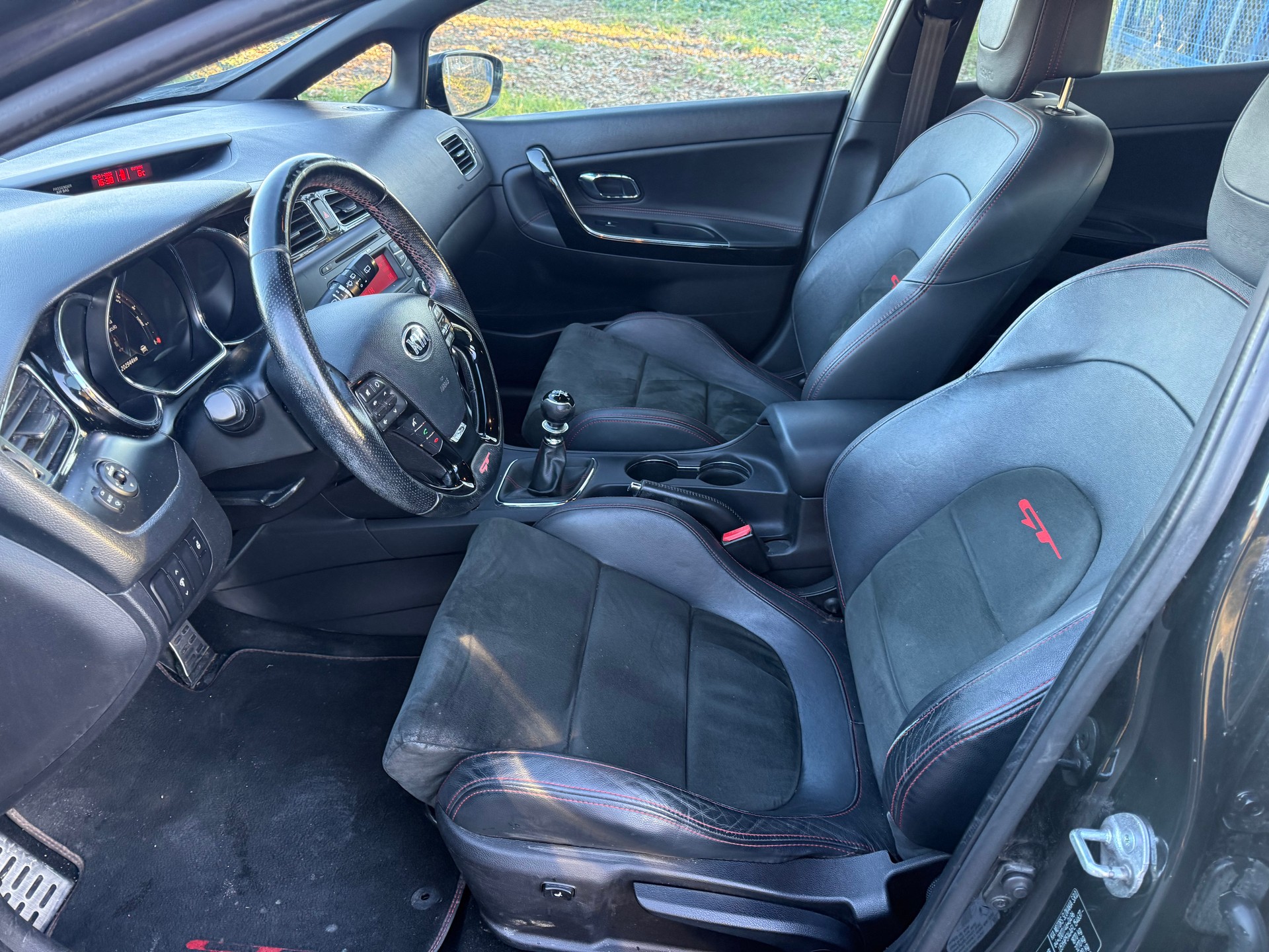 KIA Cee'd 1.6 GDi Turbo GT-image-13