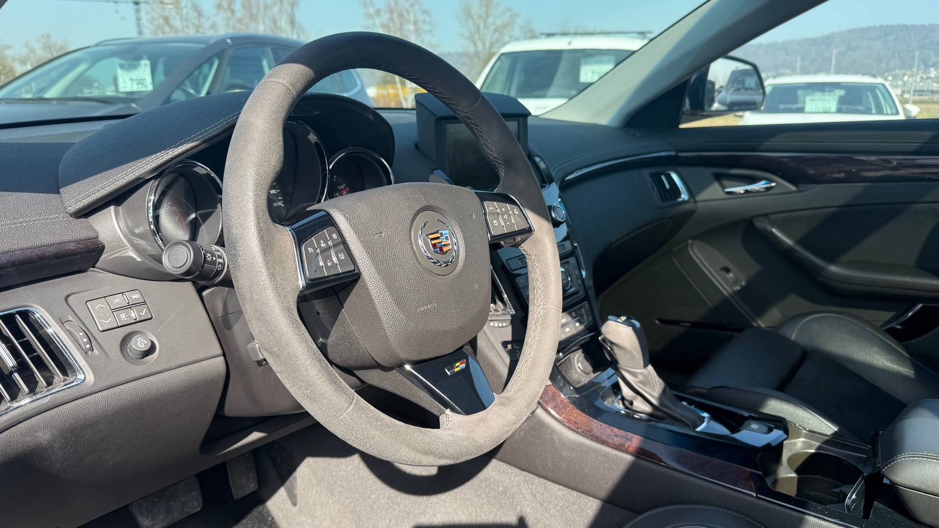 CADILLAC CTS-V Wagon 6.2 V8 SC Automatic-showroom-element-1