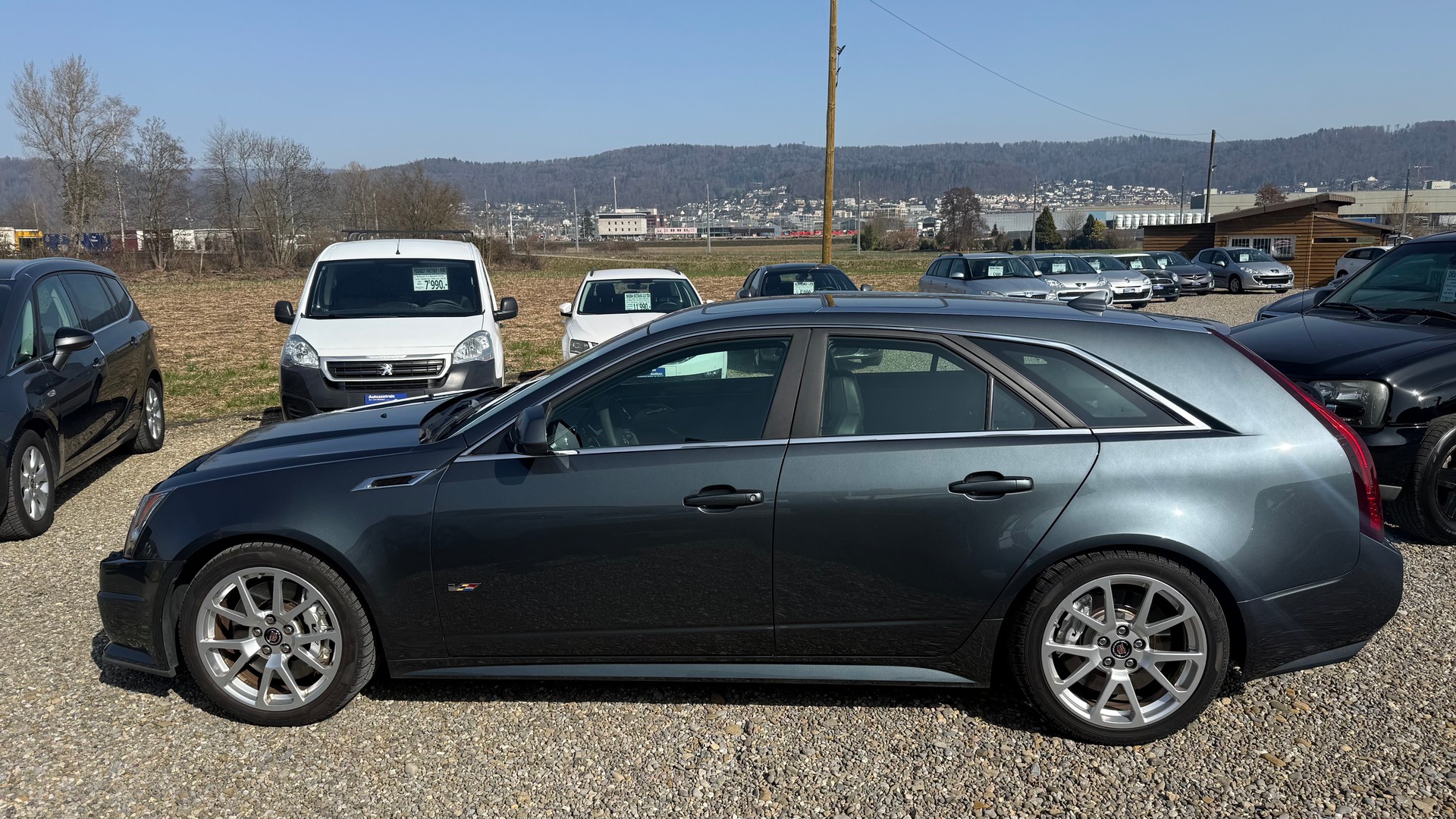 CADILLAC CTS-V Wagon 6.2 V8 SC Automatic-image-16