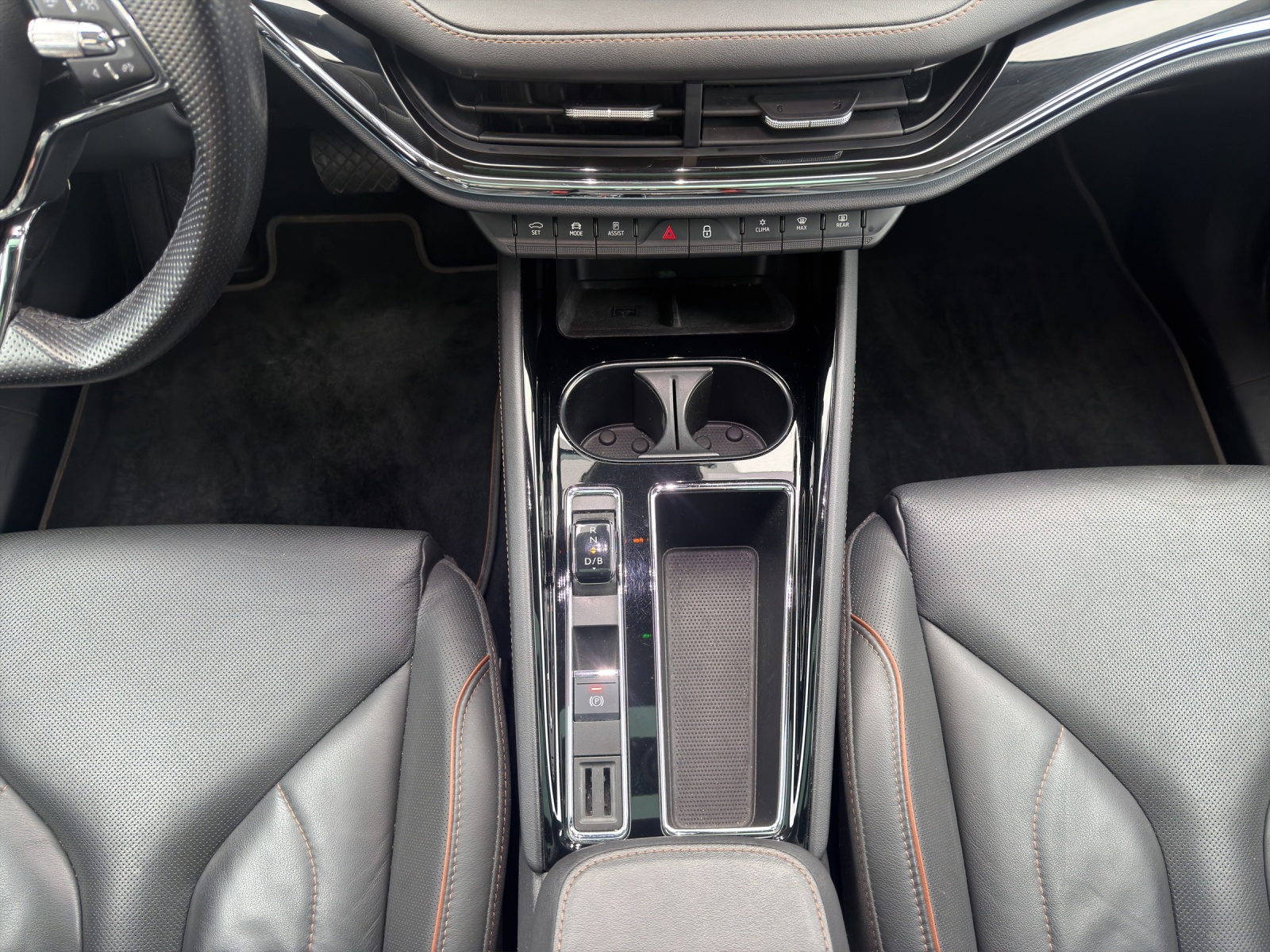 SKODA Enyaq iV 80-image-11