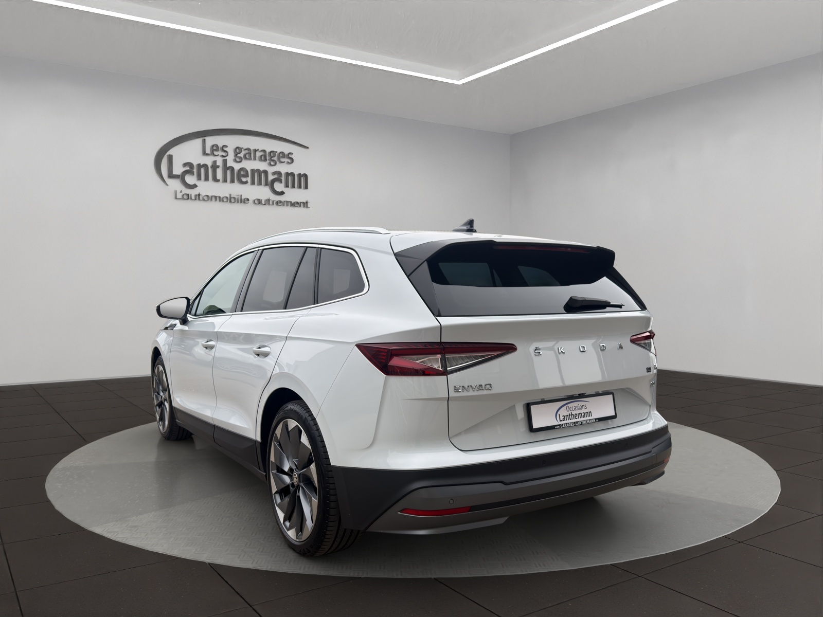 SKODA Enyaq iV 80-image-2