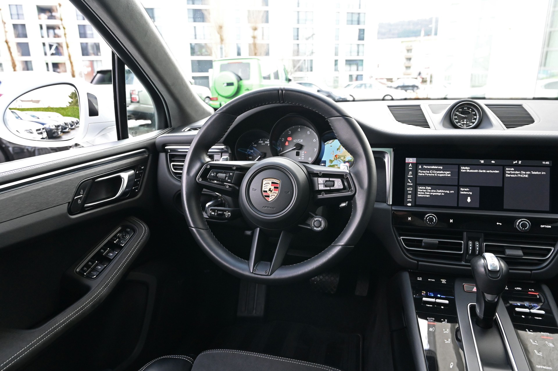 PORSCHE Macan GTS PDK **Approved-Garantie**-image-18