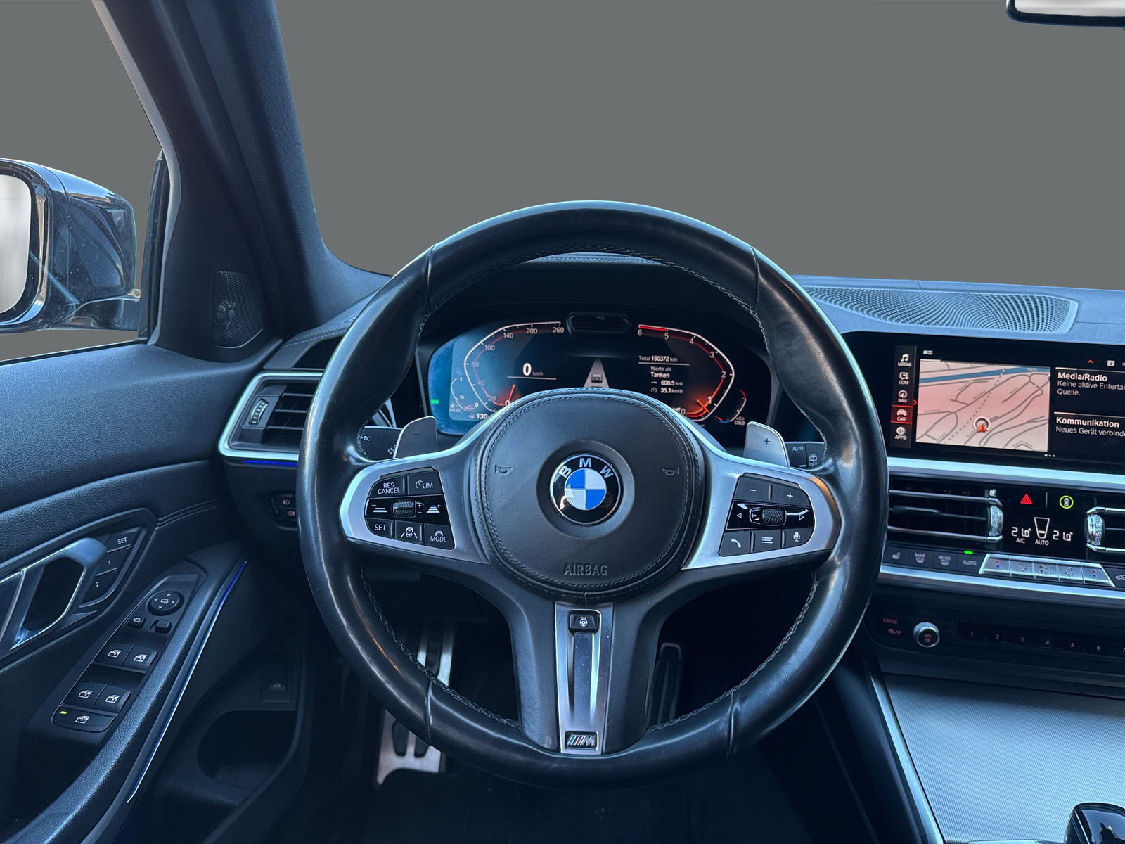 BMW 330d xDriveTouring MSport-image-9