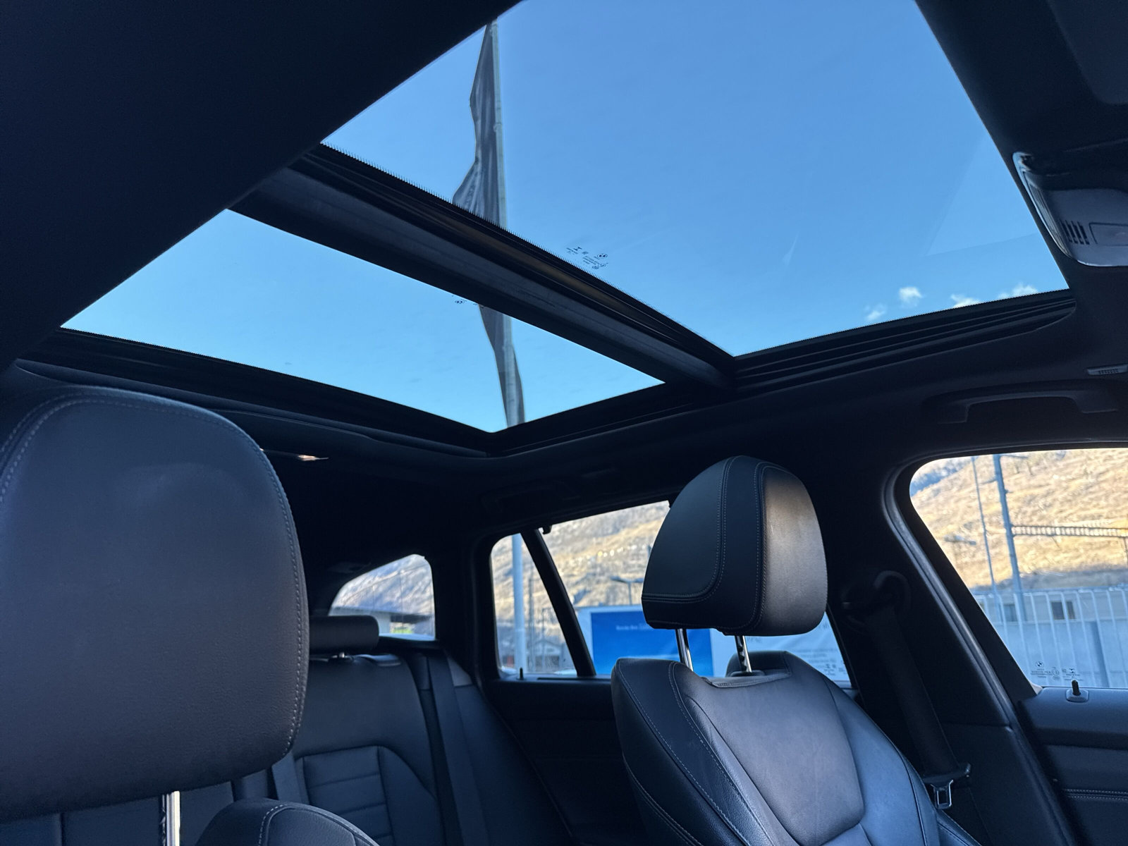 BMW 330d xDriveTouring MSport-image-24